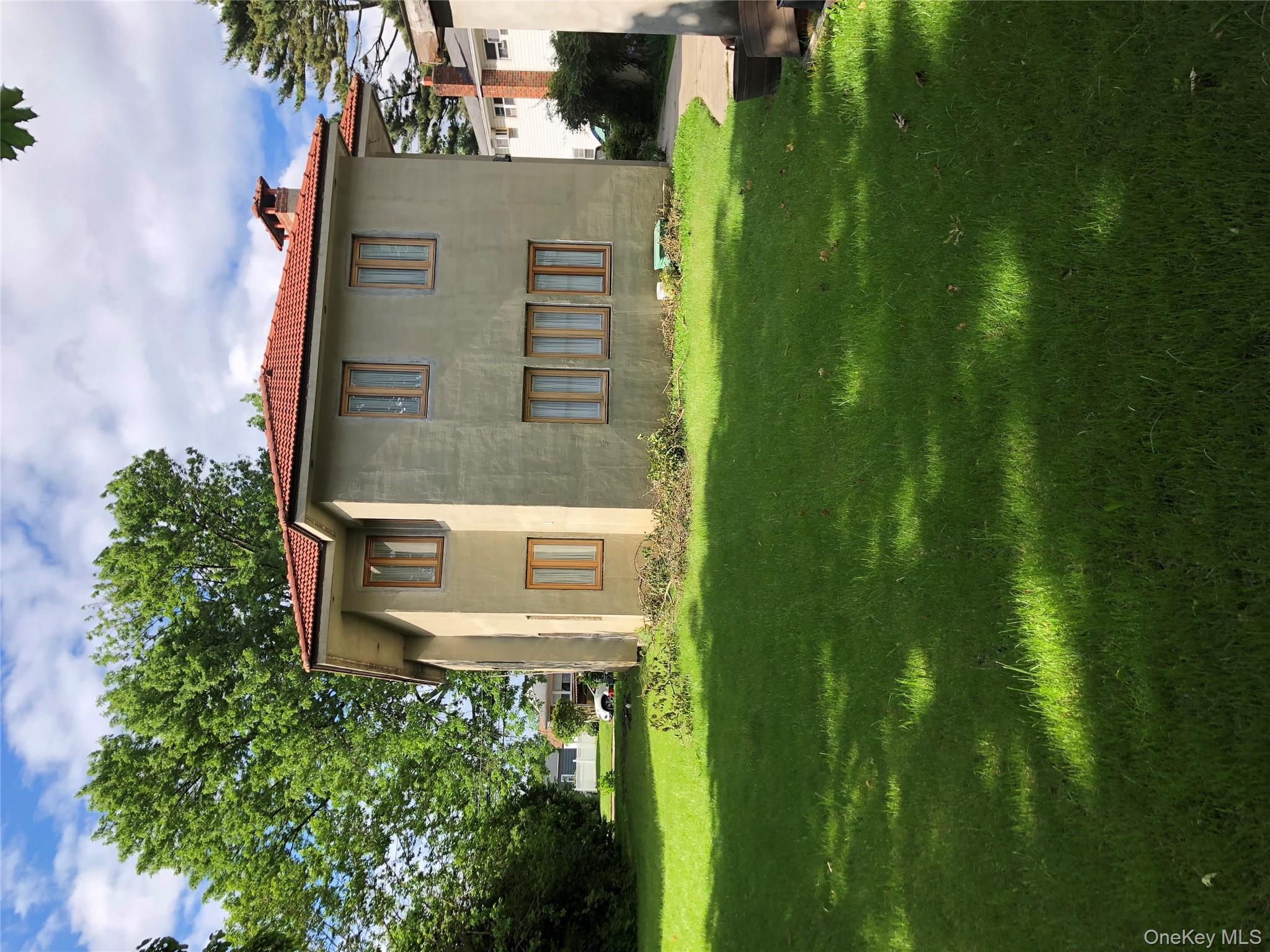 181 Walnut Street, Lynbrook, NY 11563