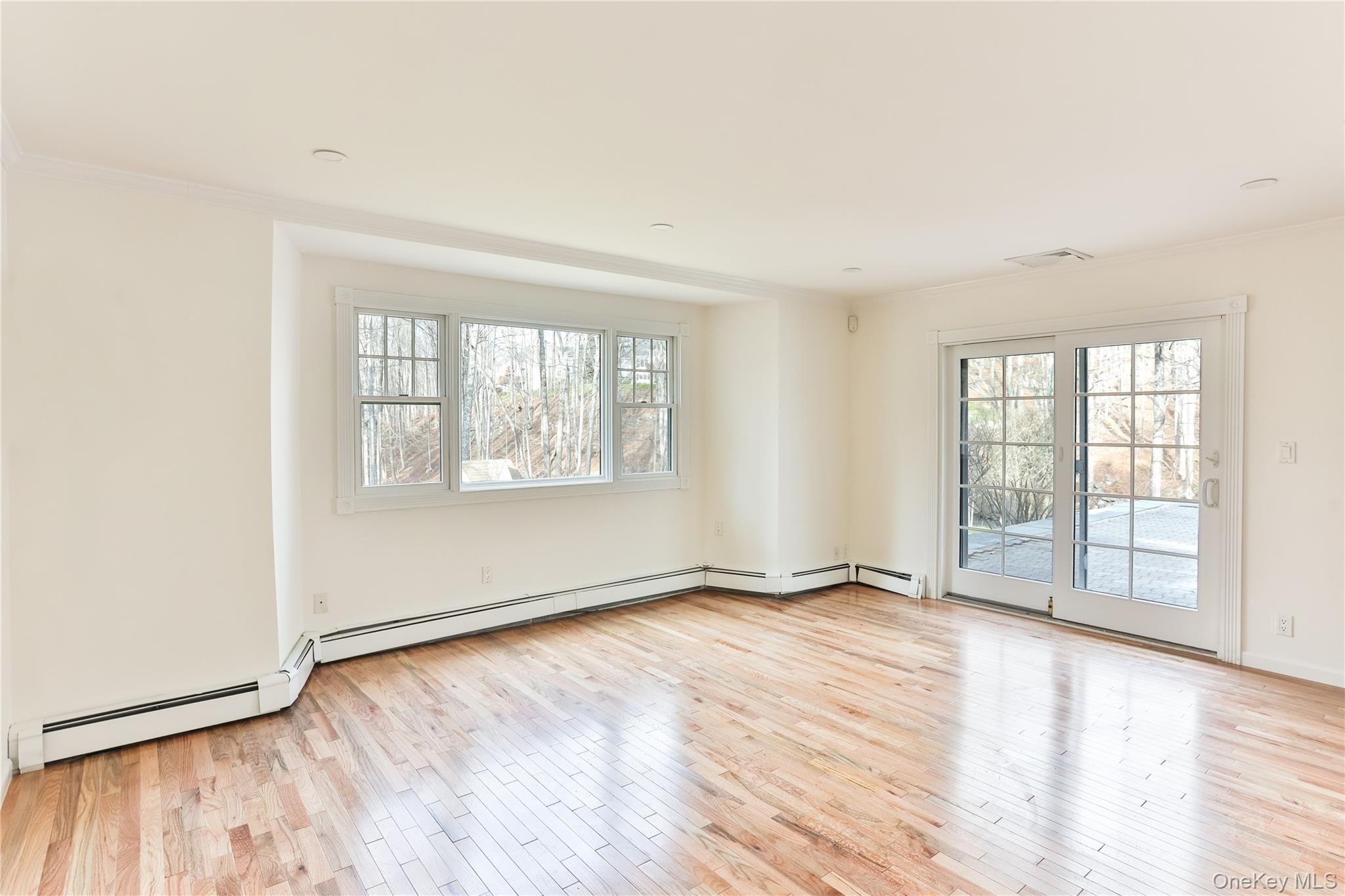 65 Red Oak Lane, Mount Kisco, NY 10549