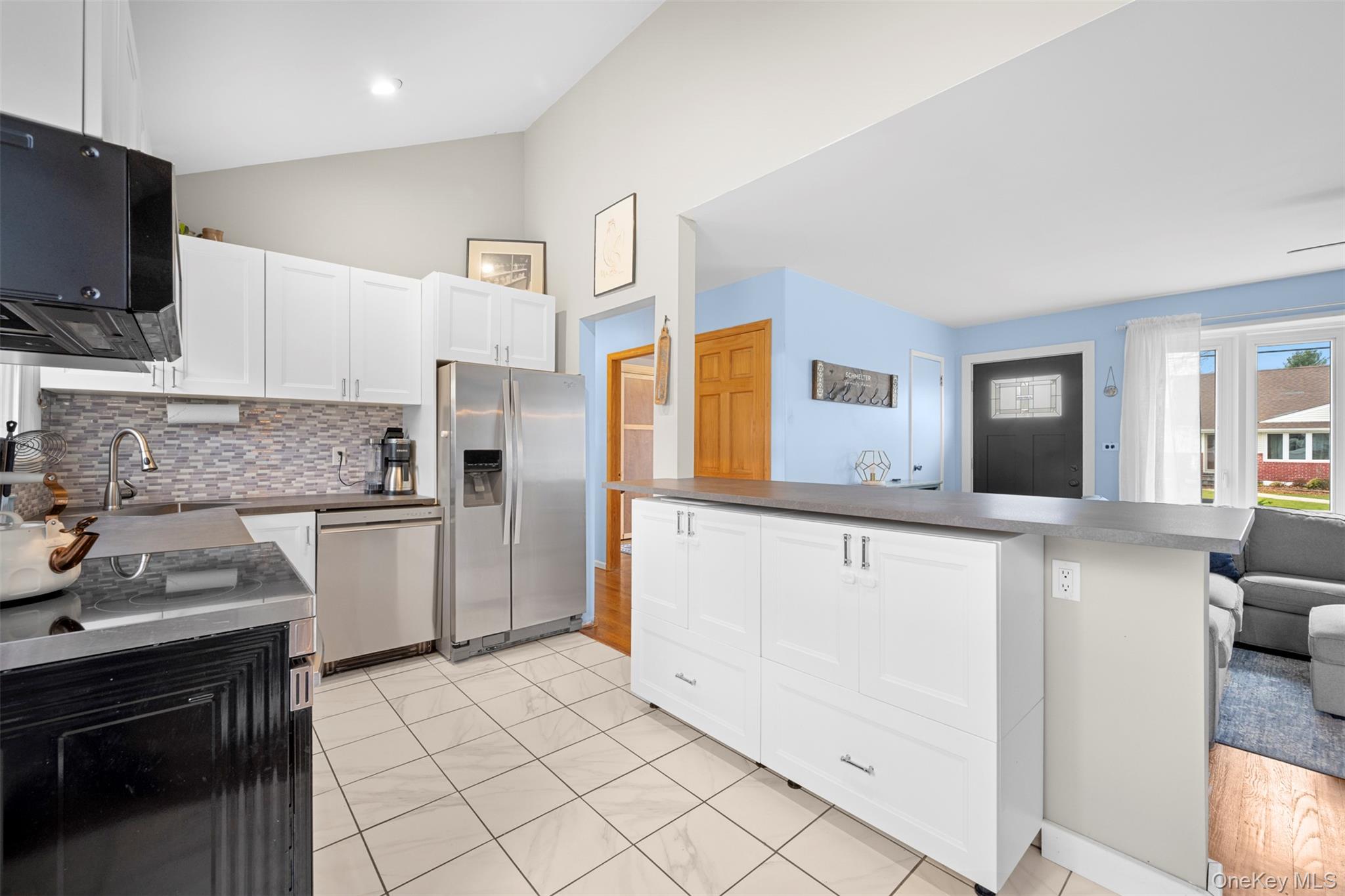 15 Goldsmith Avenue, Greenlawn, NY 11740