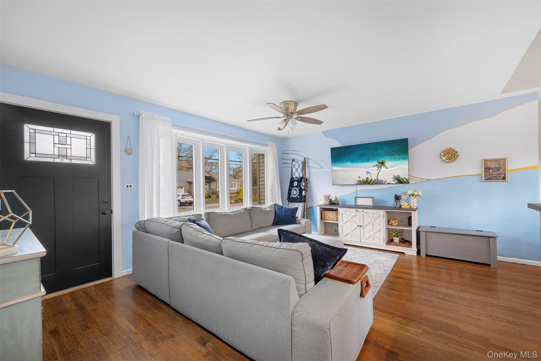 15 Goldsmith Avenue, Greenlawn, NY 11740