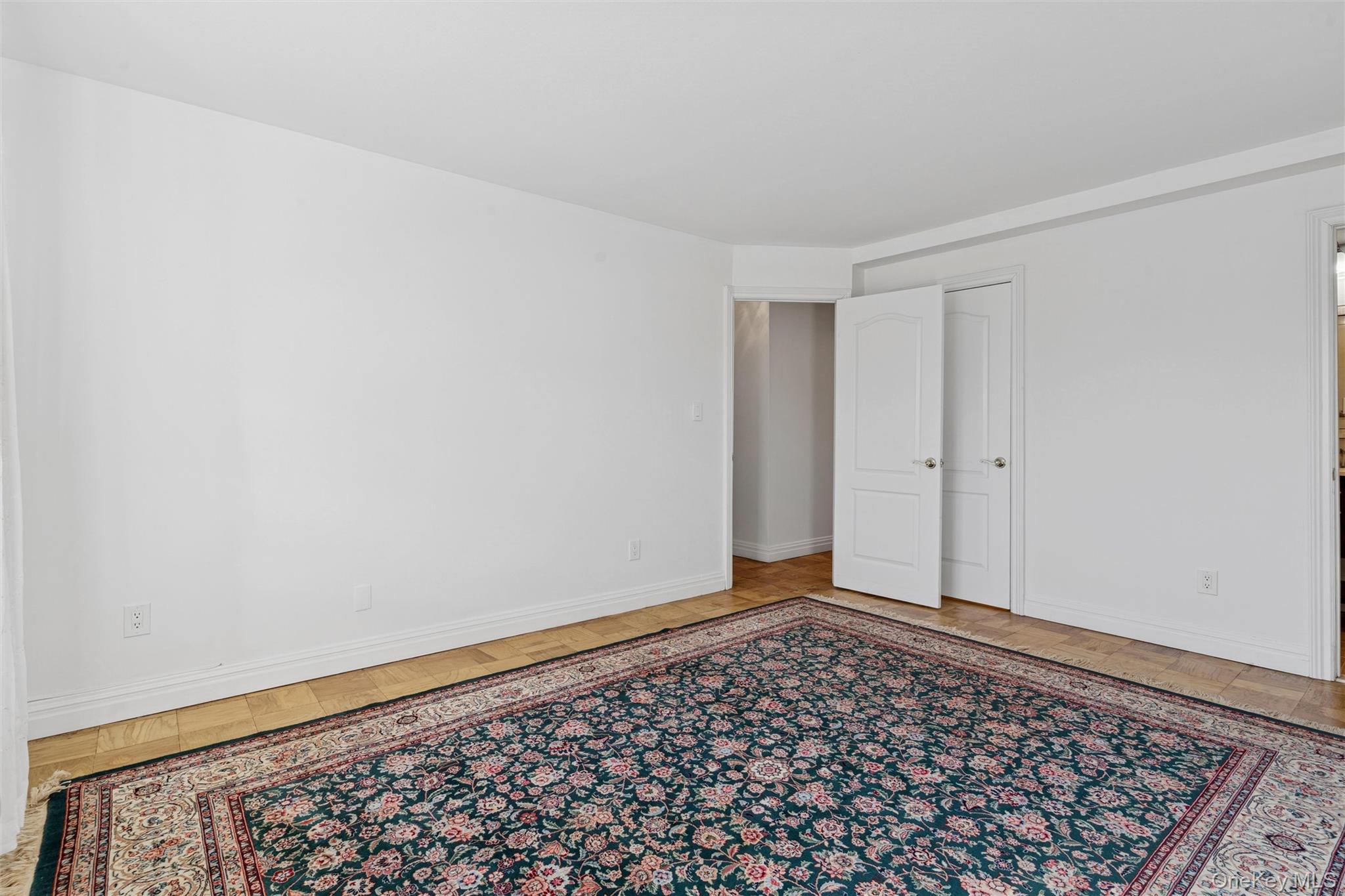 157 Hempstead Avenue # B20, Lynbrook, NY 11563