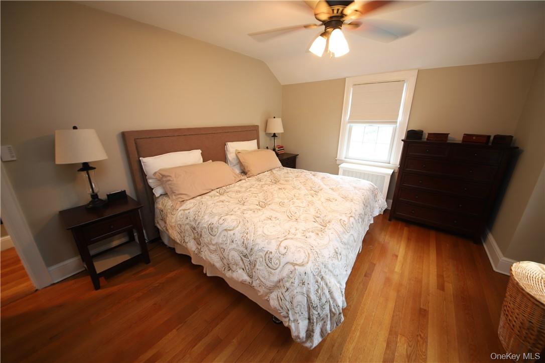 15 Beacon Hill Road, Ardsley, NY 10502