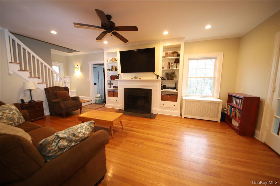 15 Beacon Hill Road, Ardsley, NY 10502