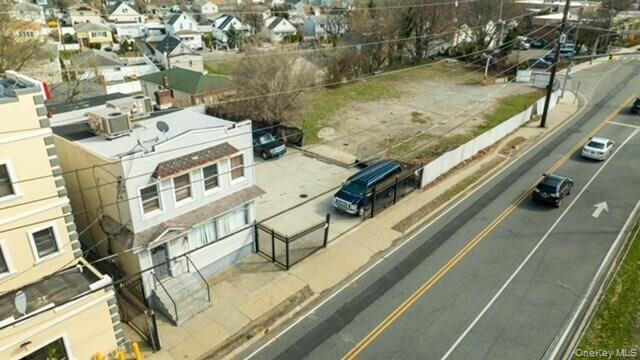 31 Plainfield Avenue, Elmont, NY 11003