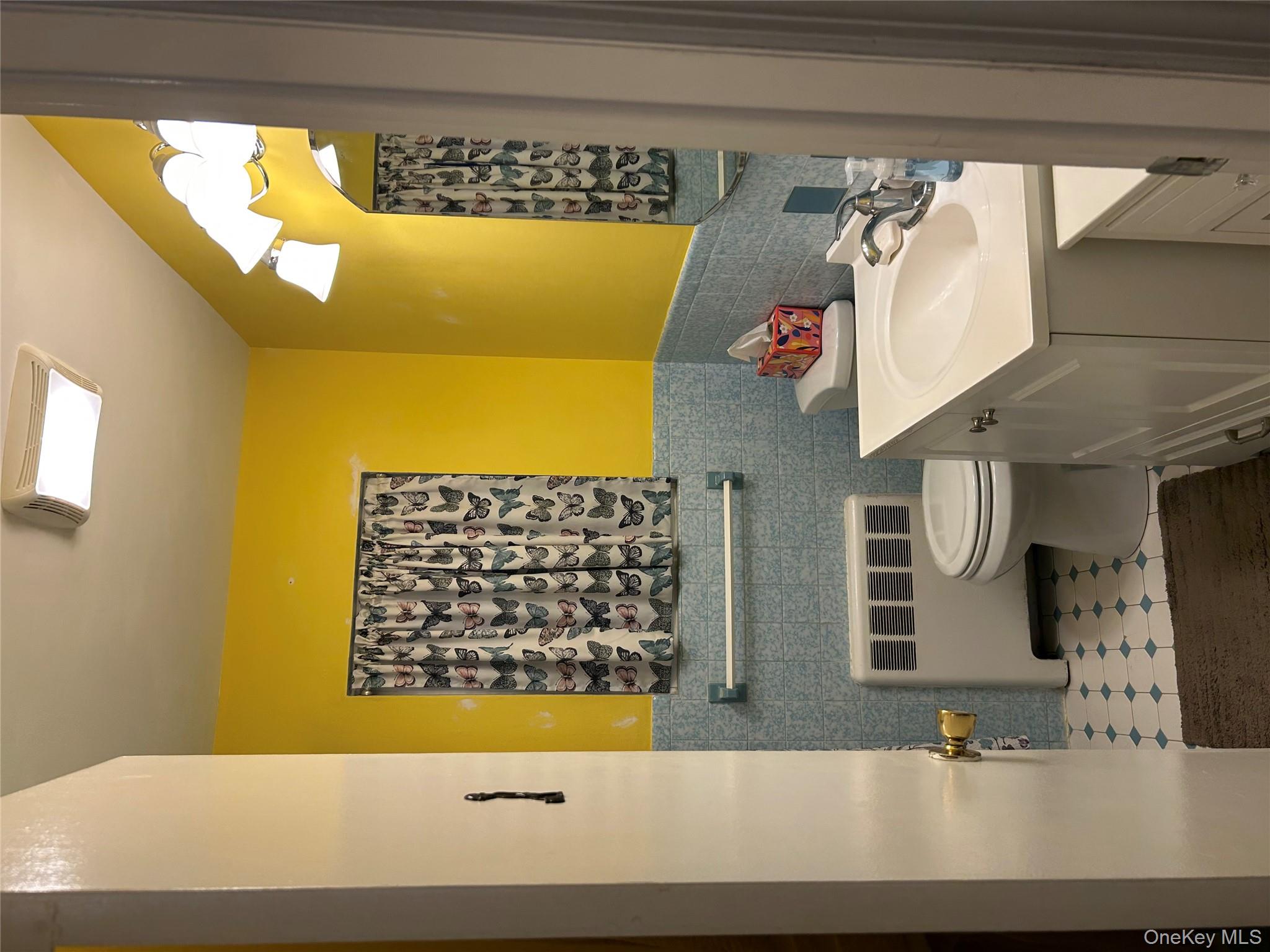 301 Hoffman Street, Franklin Square, NY 11010