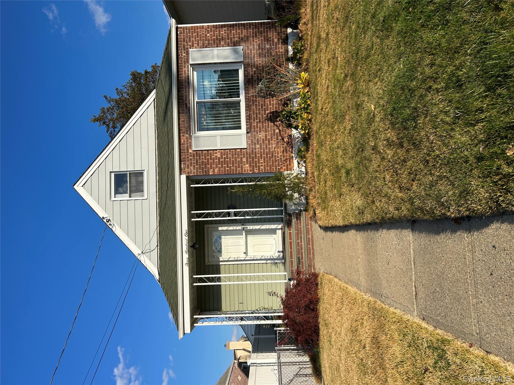 301 Hoffman Street, Franklin Square, NY 11010