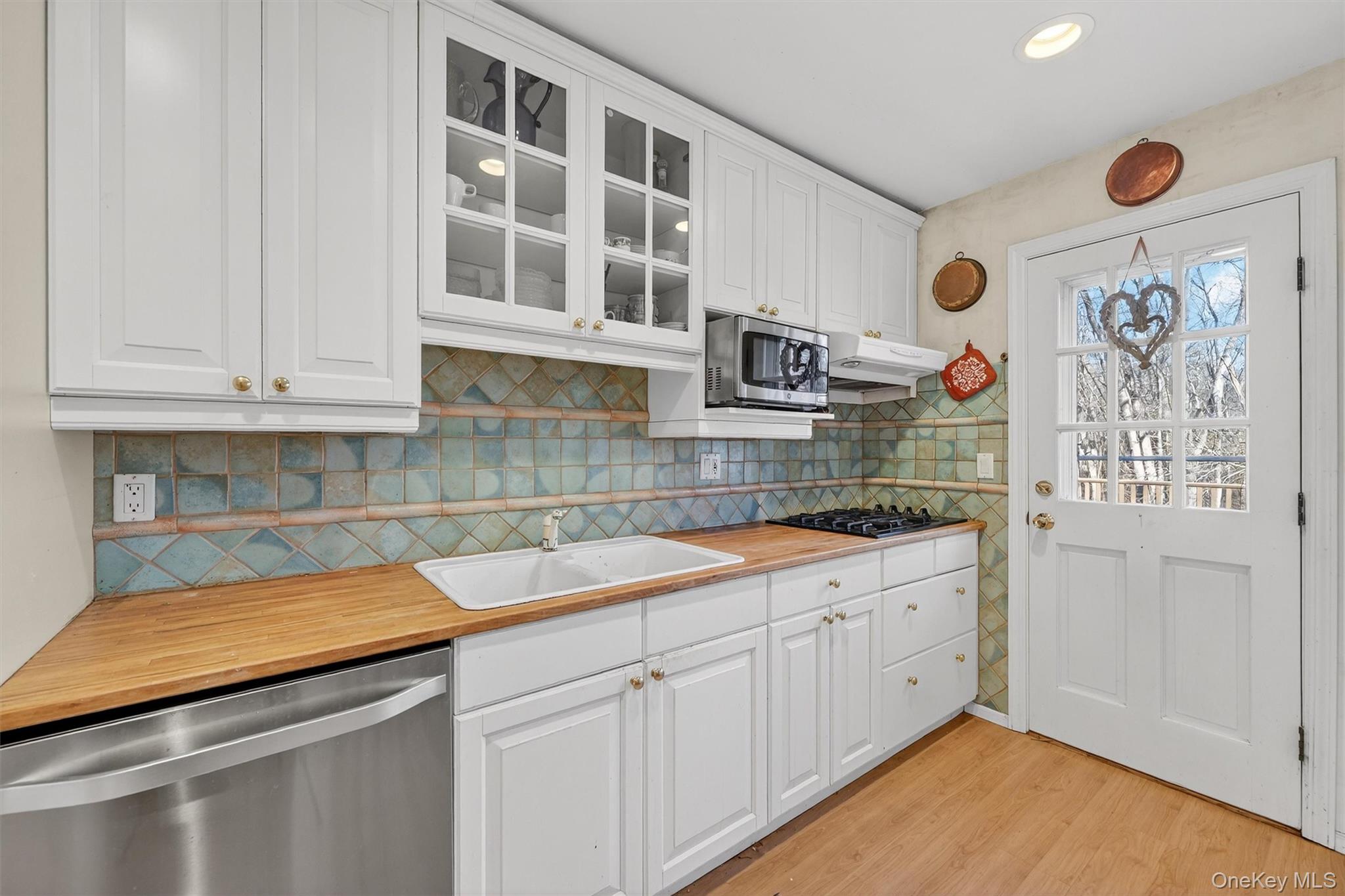 38 E Mayer Drive, Suffern, NY 10901