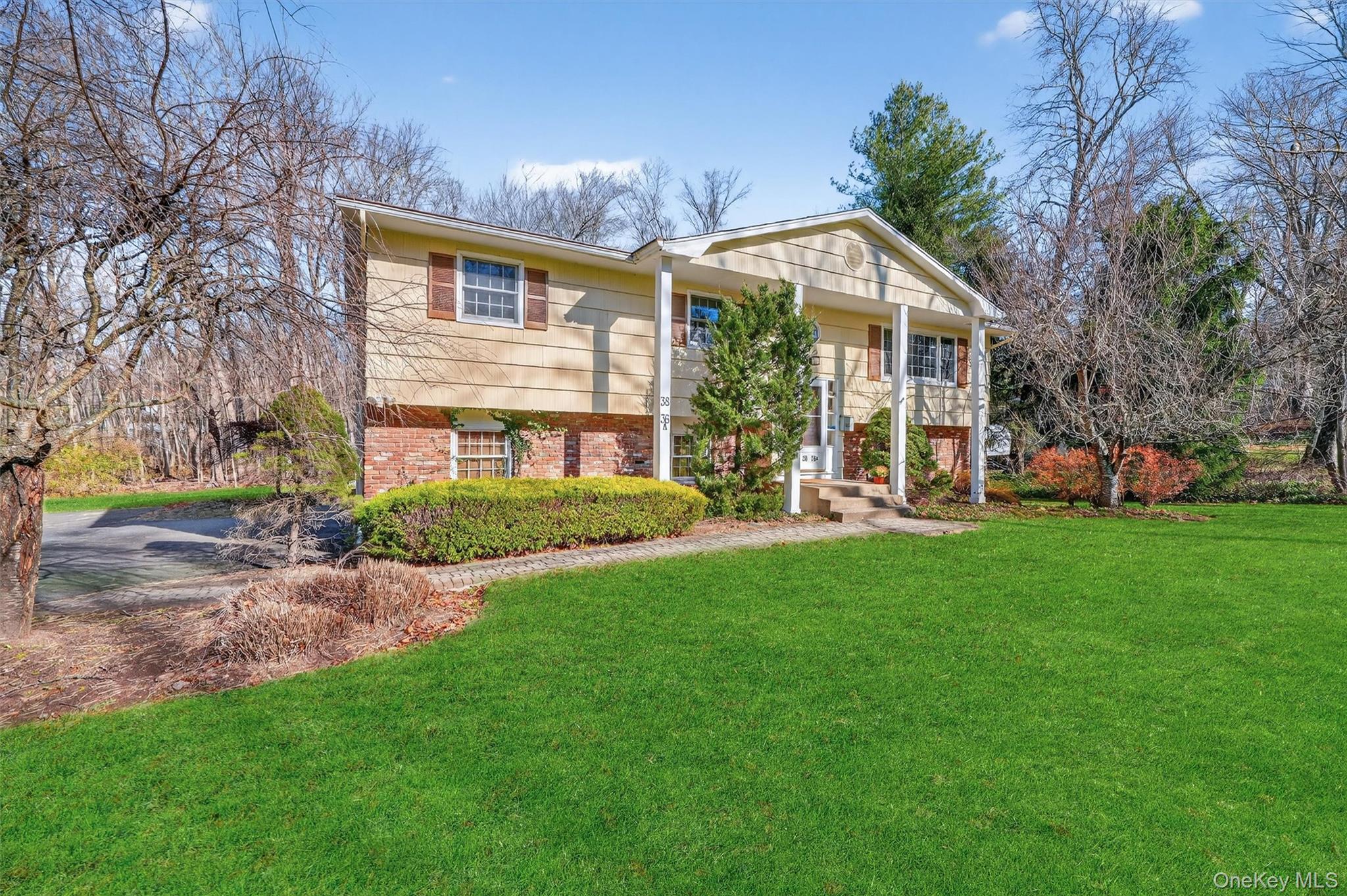 38 E Mayer Drive, Suffern, NY 10901