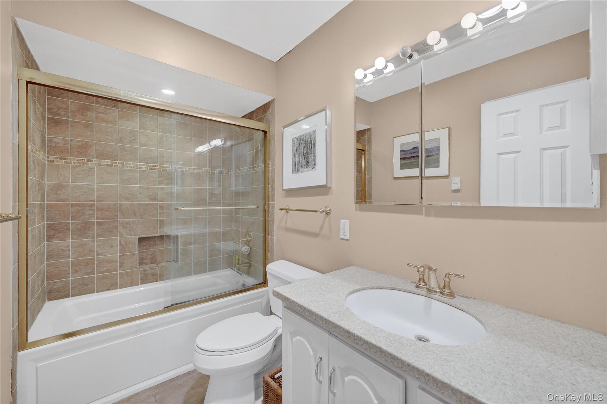 38 E Mayer Drive, Suffern, NY 10901