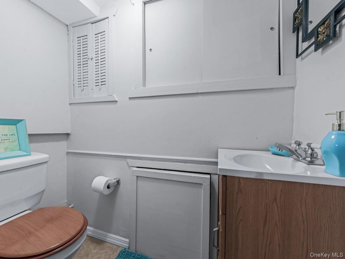 173-17 Sayers Avenue, Addisleigh Park, NY 11433