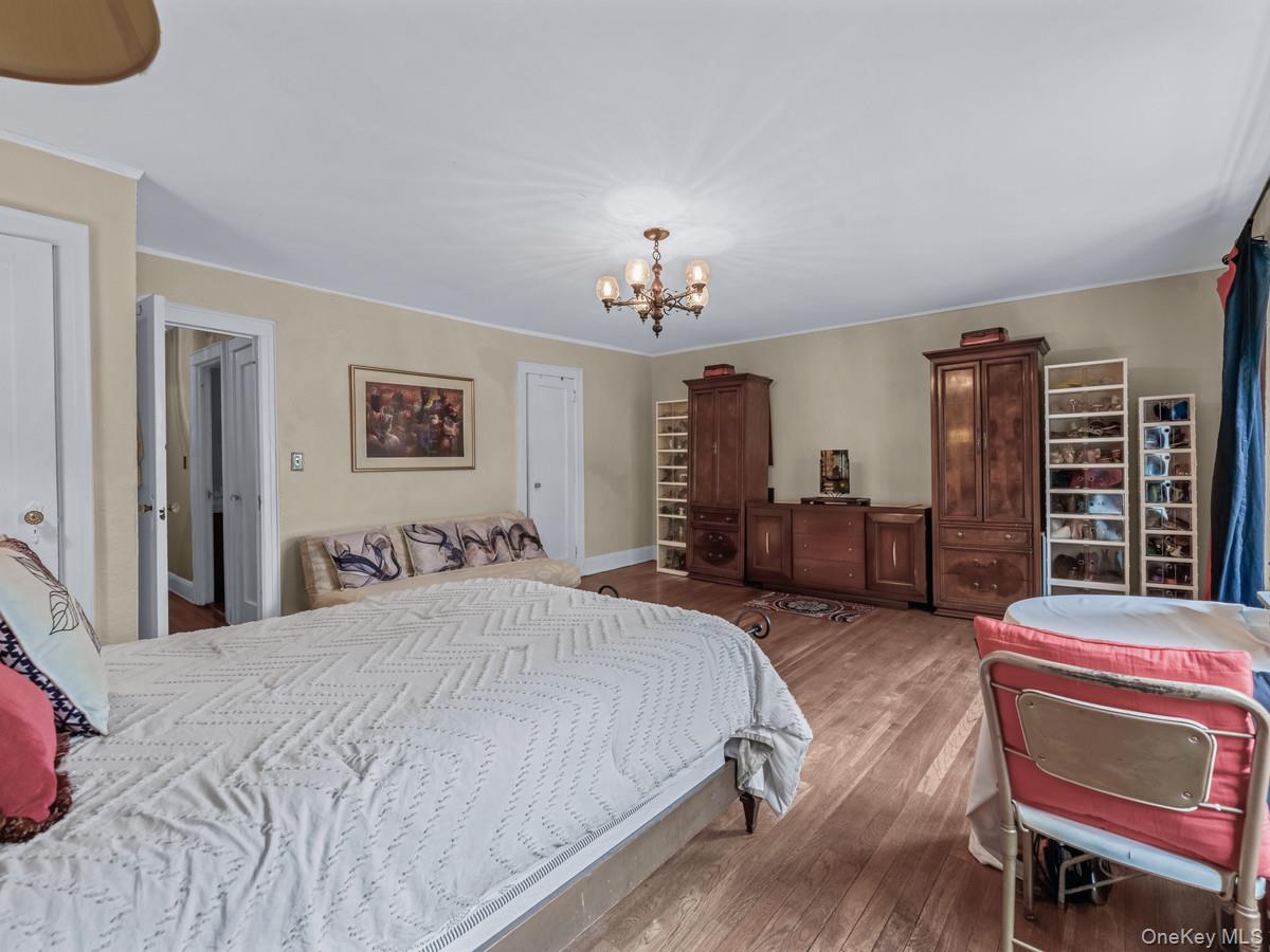 173-17 Sayers Avenue, Addisleigh Park, NY 11433