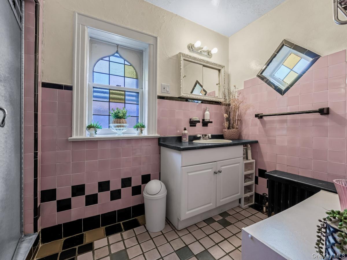 173-17 Sayers Avenue, Addisleigh Park, NY 11433