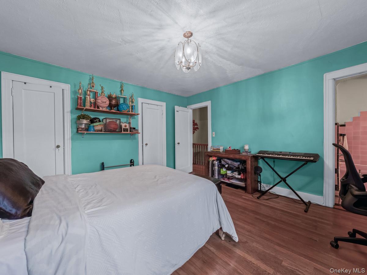 173-17 Sayers Avenue, Addisleigh Park, NY 11433