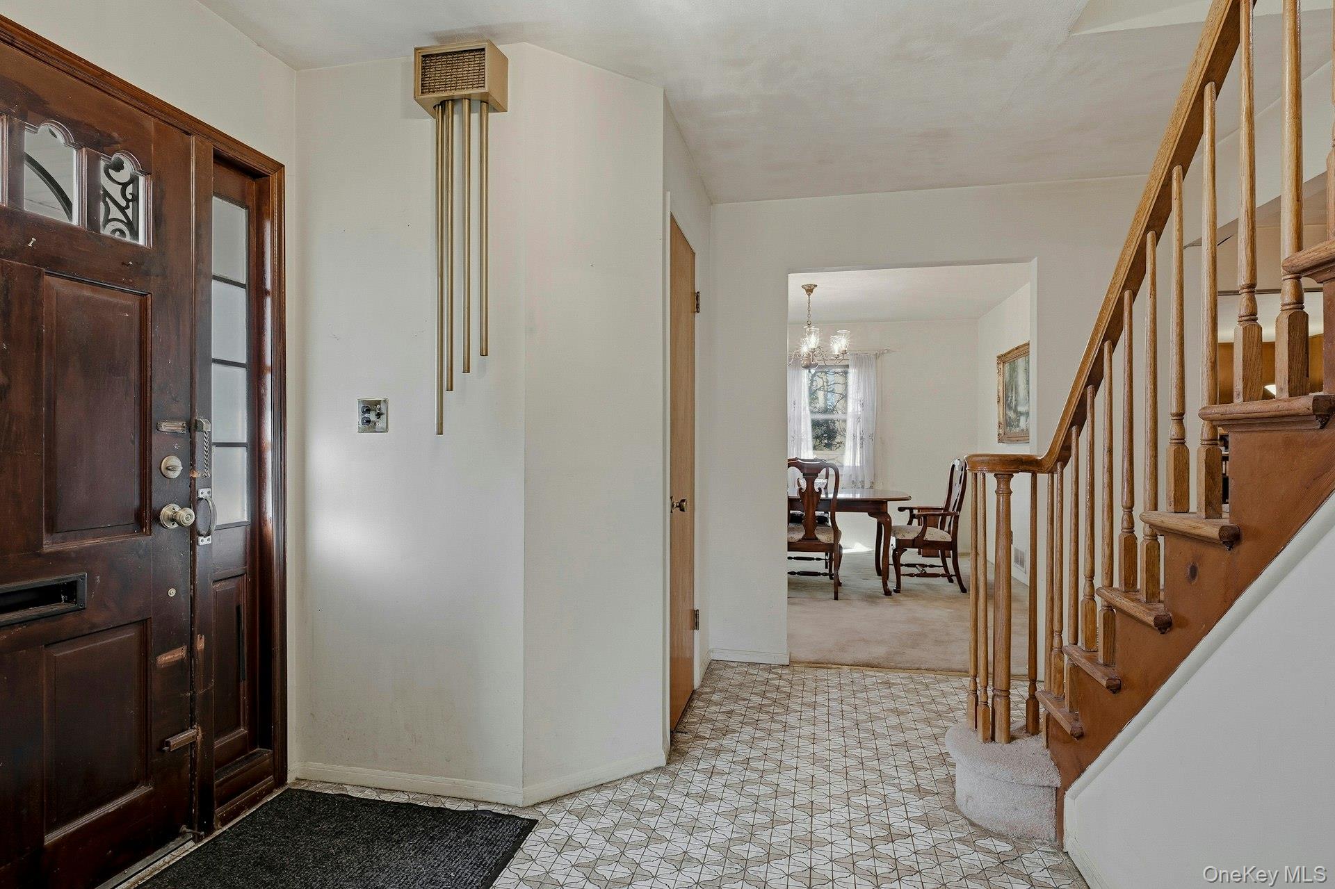 1 Hillcrest Road, Port Washington, NY 11050