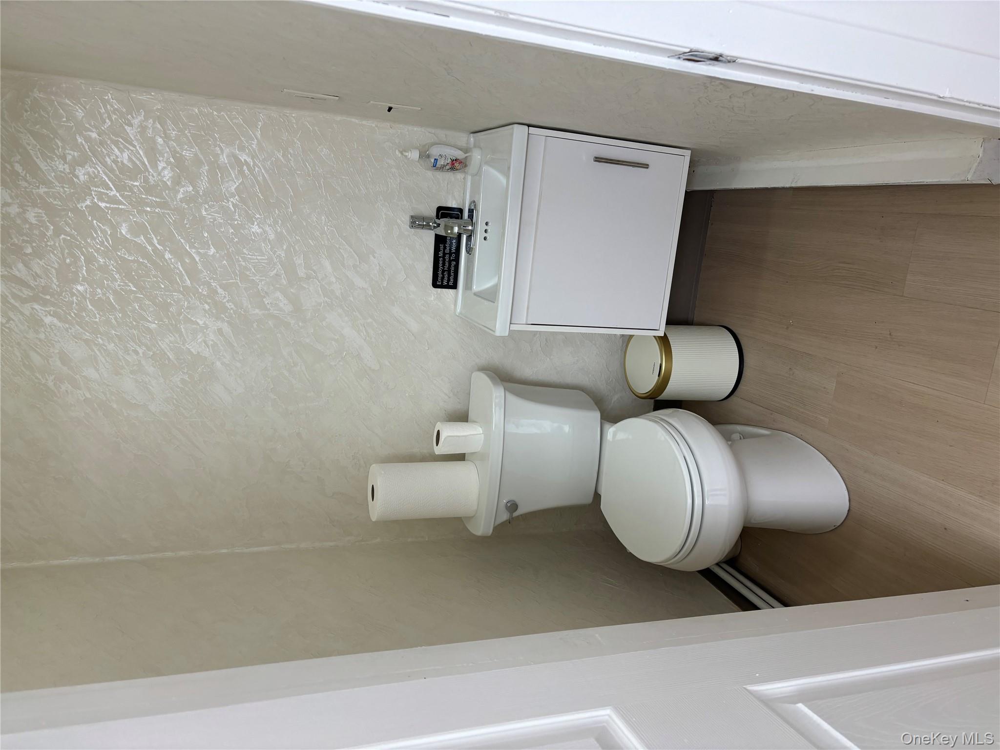 10 Verbena Avenue # First Floor, Front, Floral Park, NY 11001