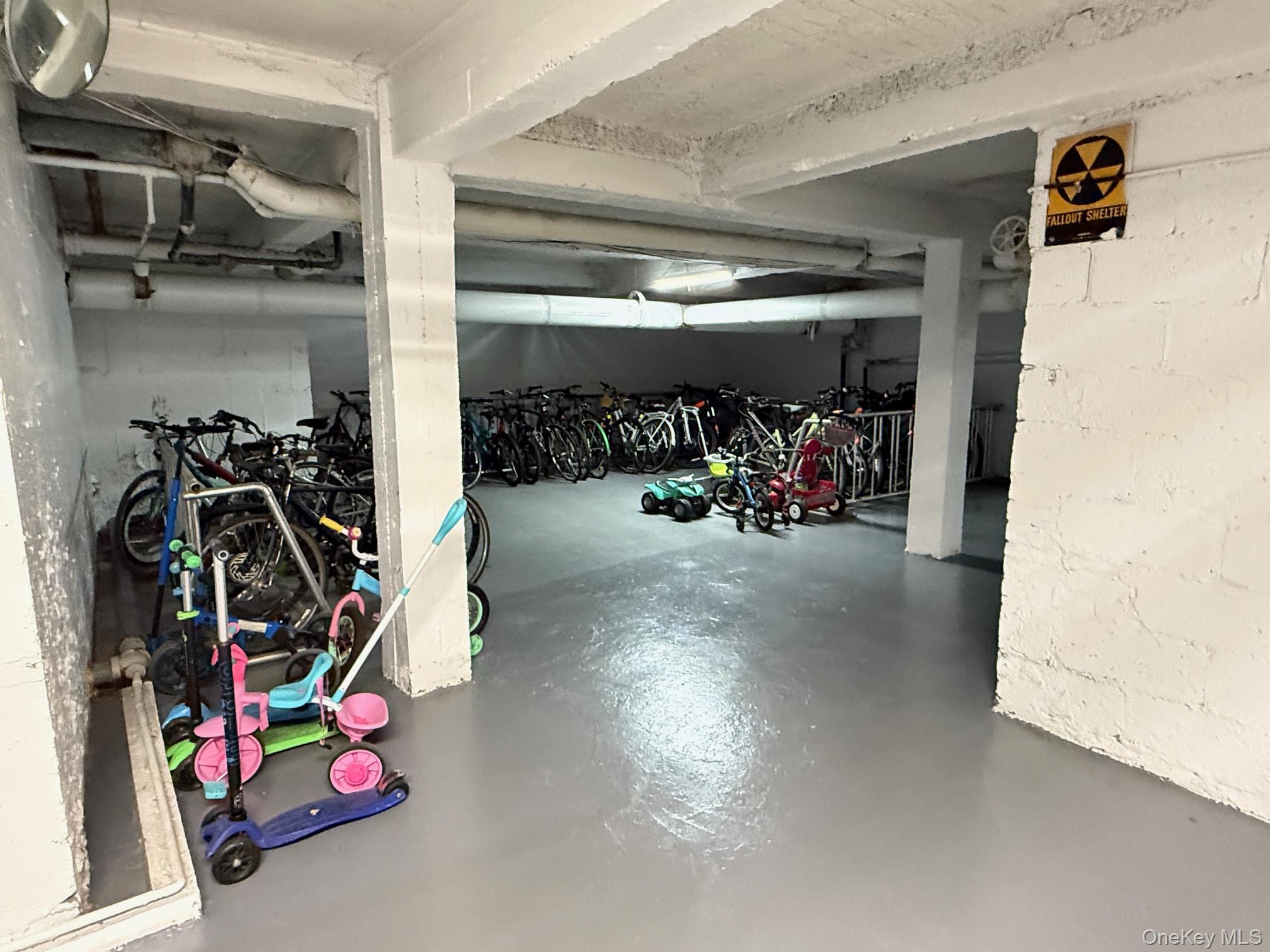 6740 Yellowstone Boulevard # 2O, Forest Hills, NY 11375