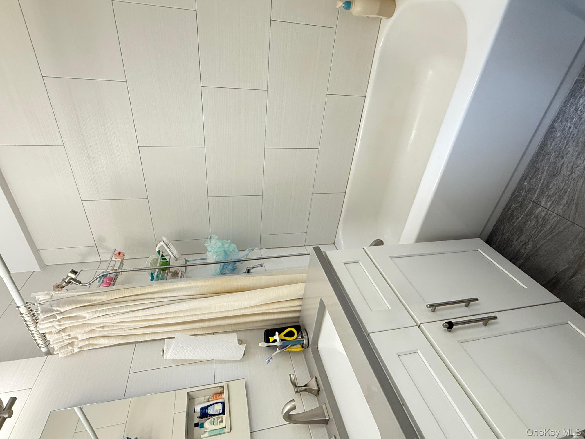 6740 Yellowstone Boulevard # 2O, Forest Hills, NY 11375