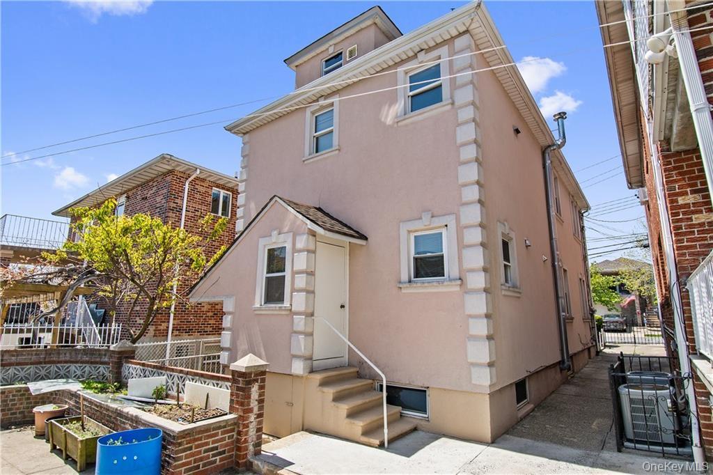 1616 Library Avenue, Bronx, NY 10465