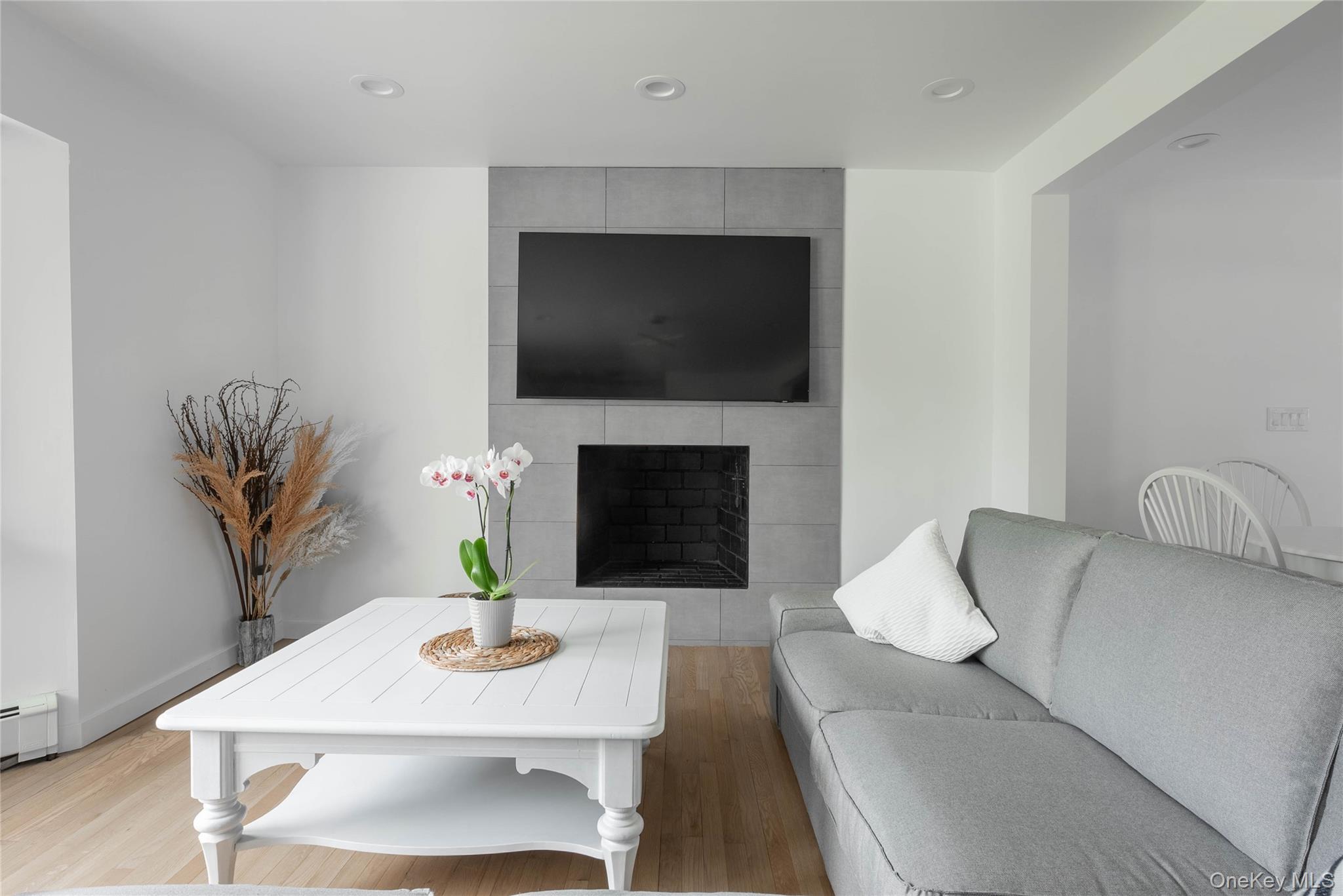 17 Underhill Drive, Southampton, NY 11968