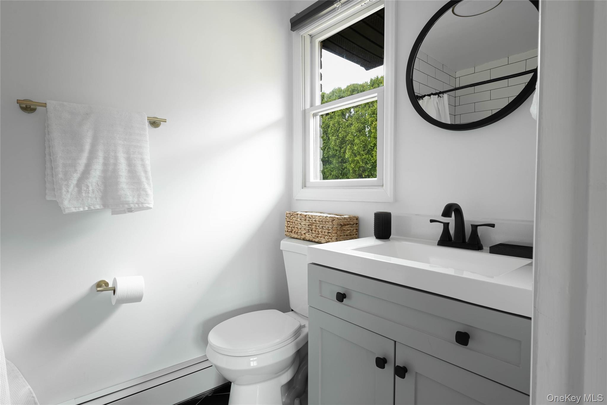 17 Underhill Drive, Southampton, NY 11968