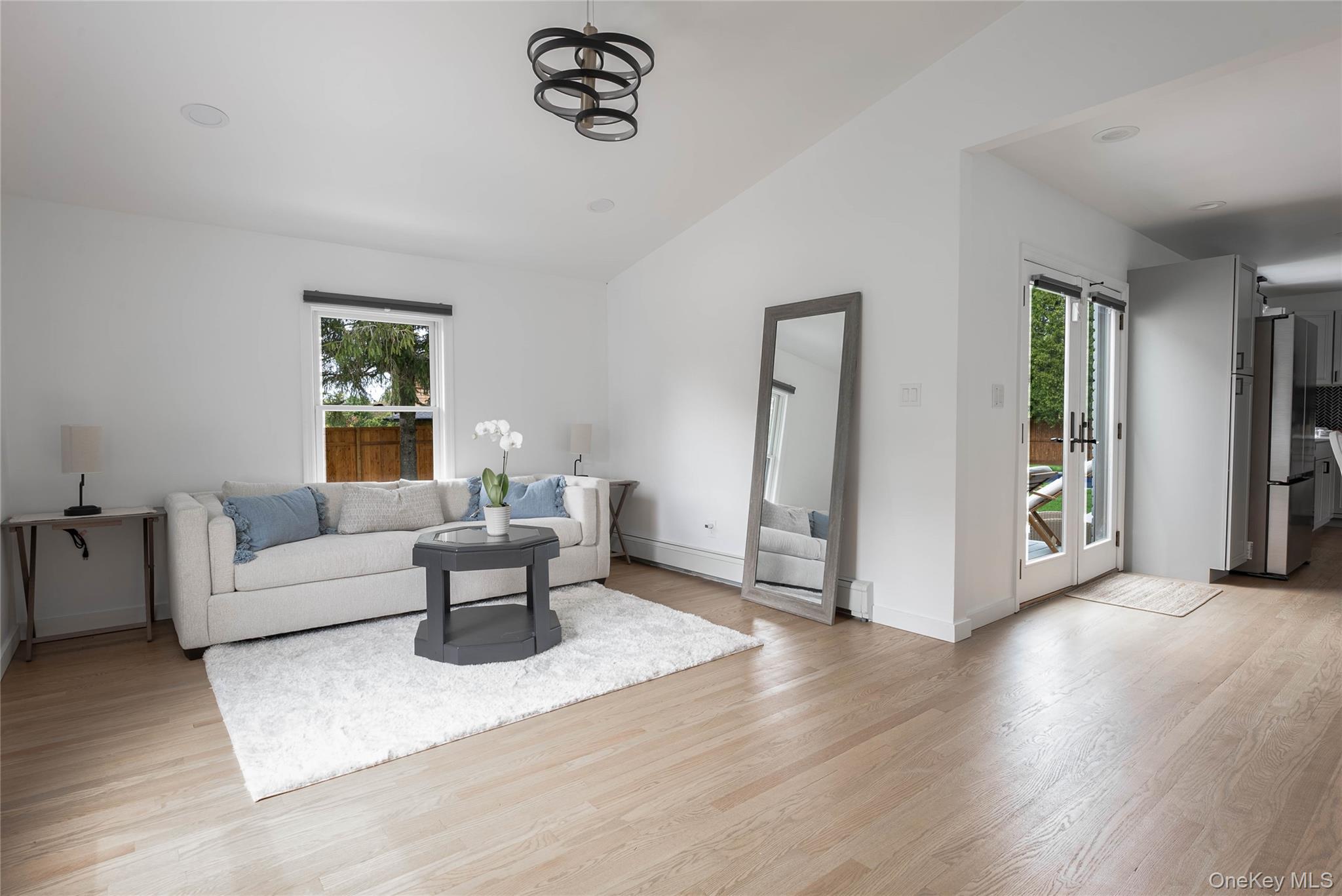 17 Underhill Drive, Southampton, NY 11968