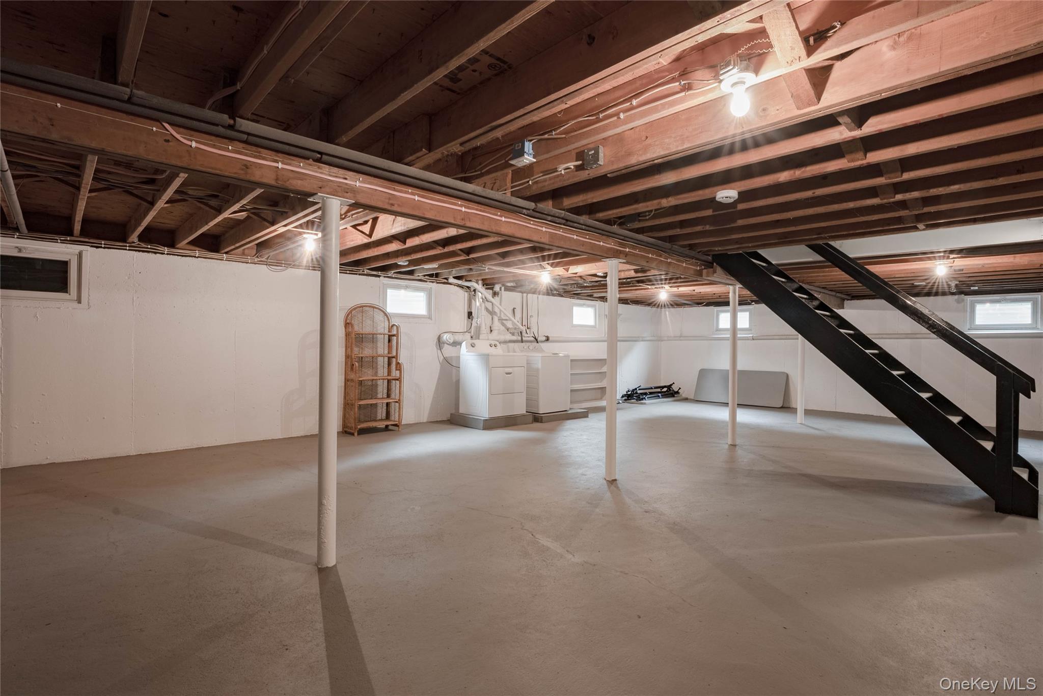 17 Underhill Drive, Southampton, NY 11968