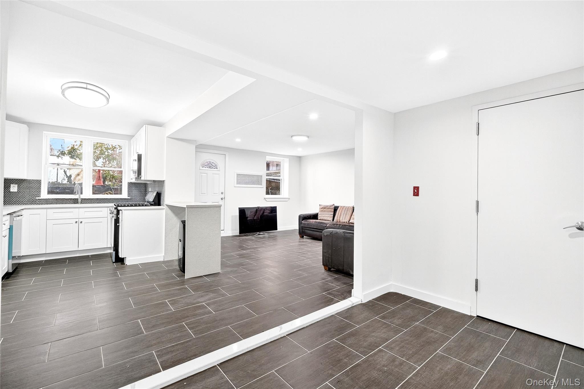 1458 Rowland Street, Bronx, NY 10461