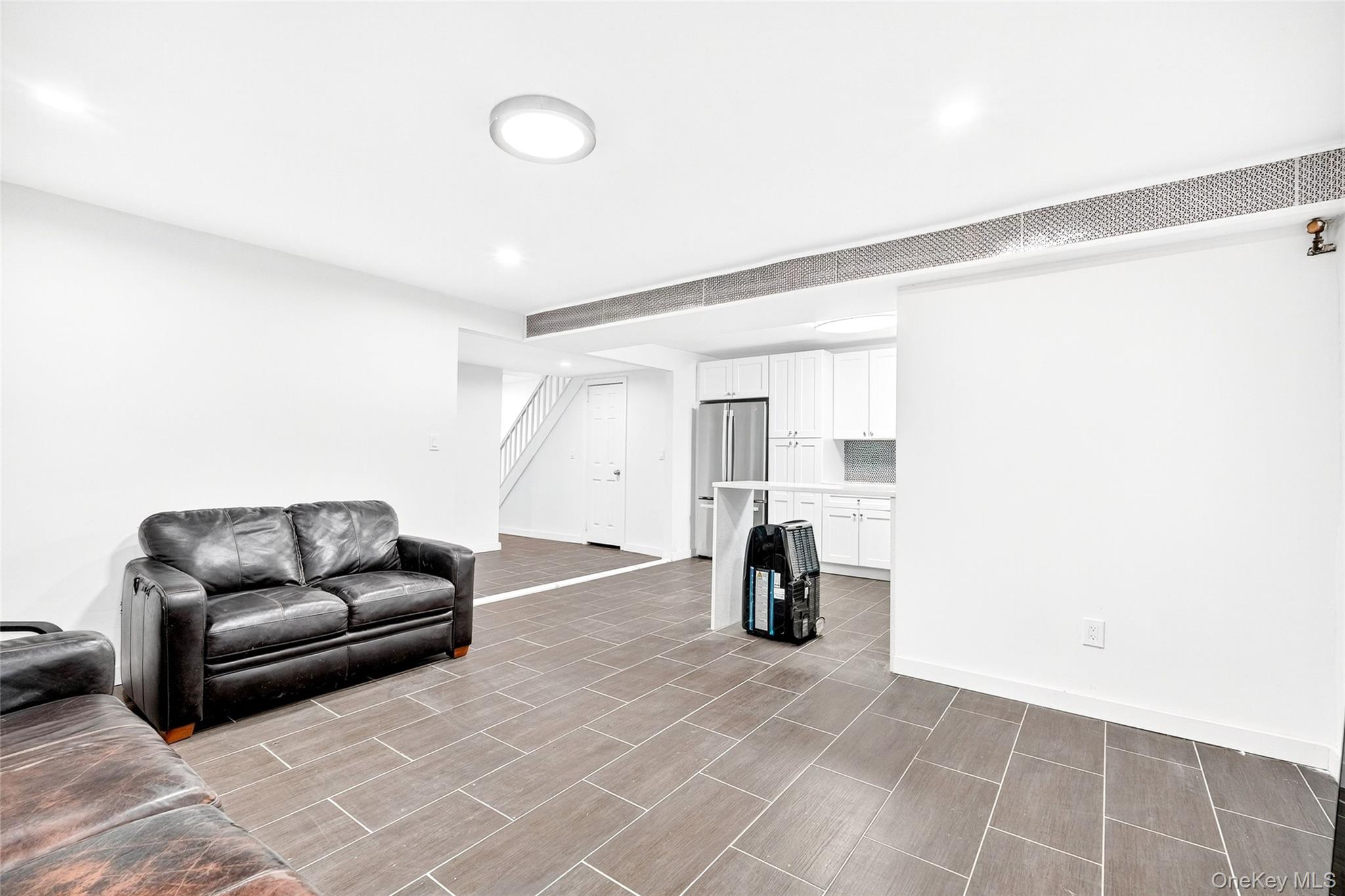 1458 Rowland Street, Bronx, NY 10461