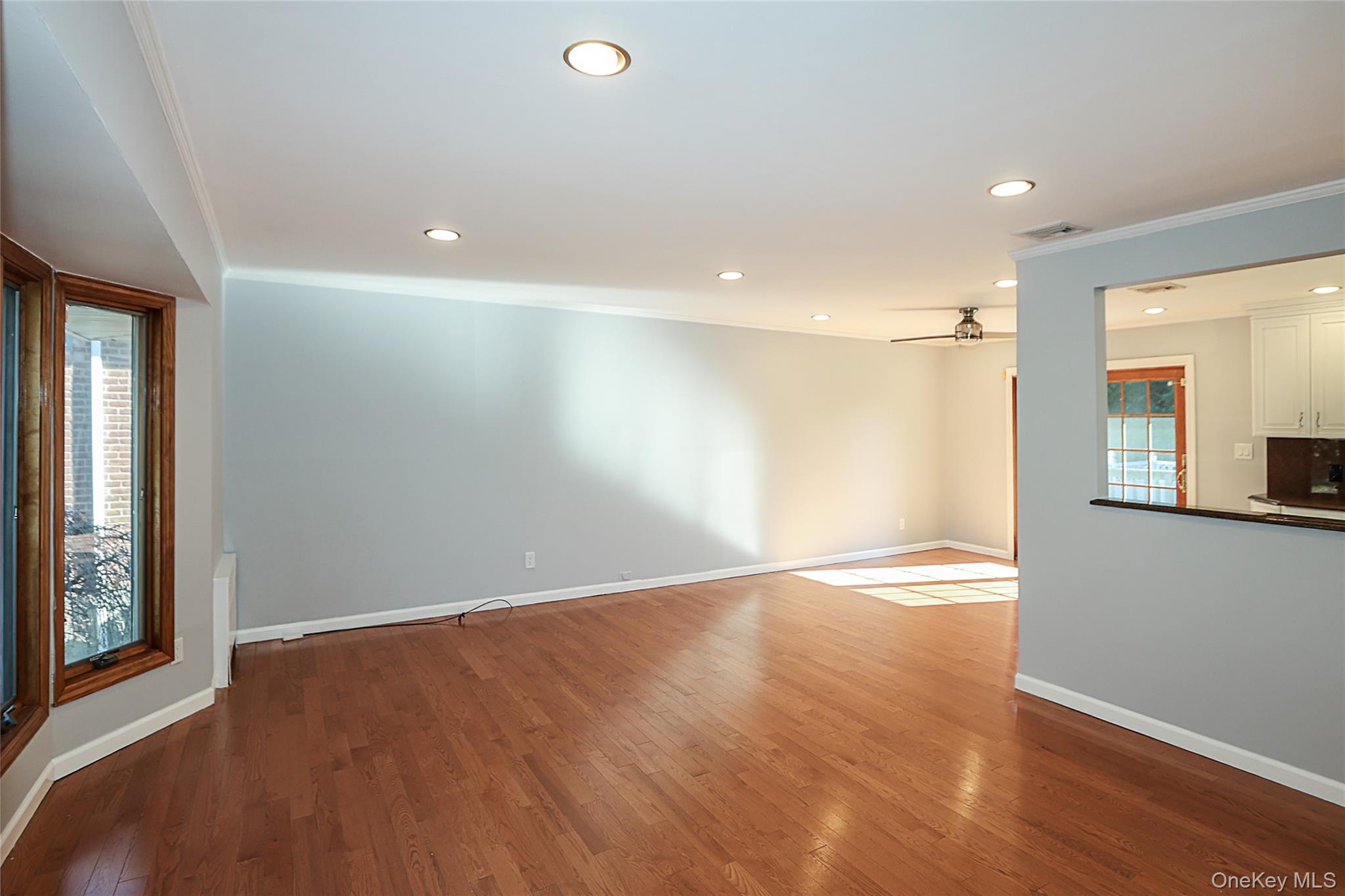 91 Birchwood Park Drive, Syosset, NY 11791