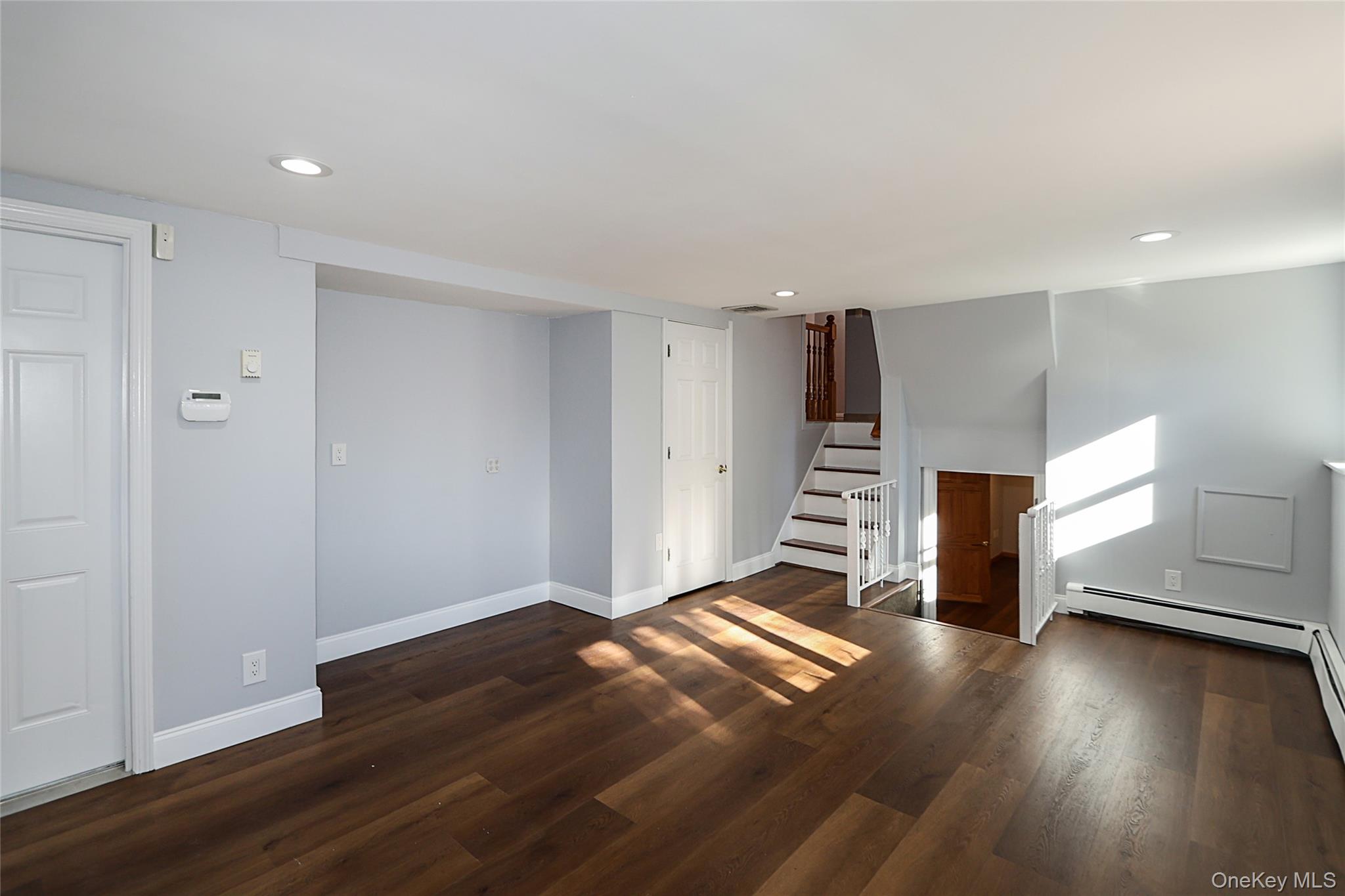 91 Birchwood Park Drive, Syosset, NY 11791