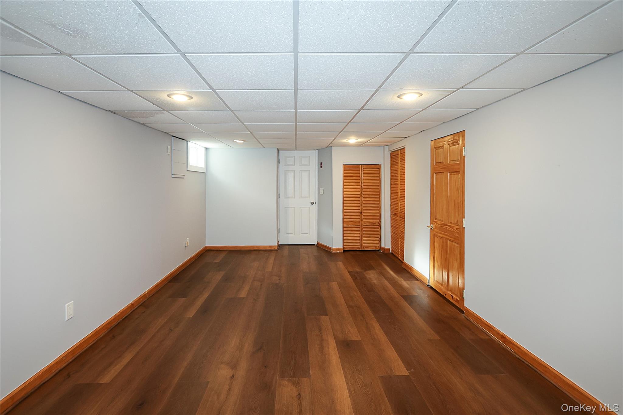 91 Birchwood Park Drive, Syosset, NY 11791