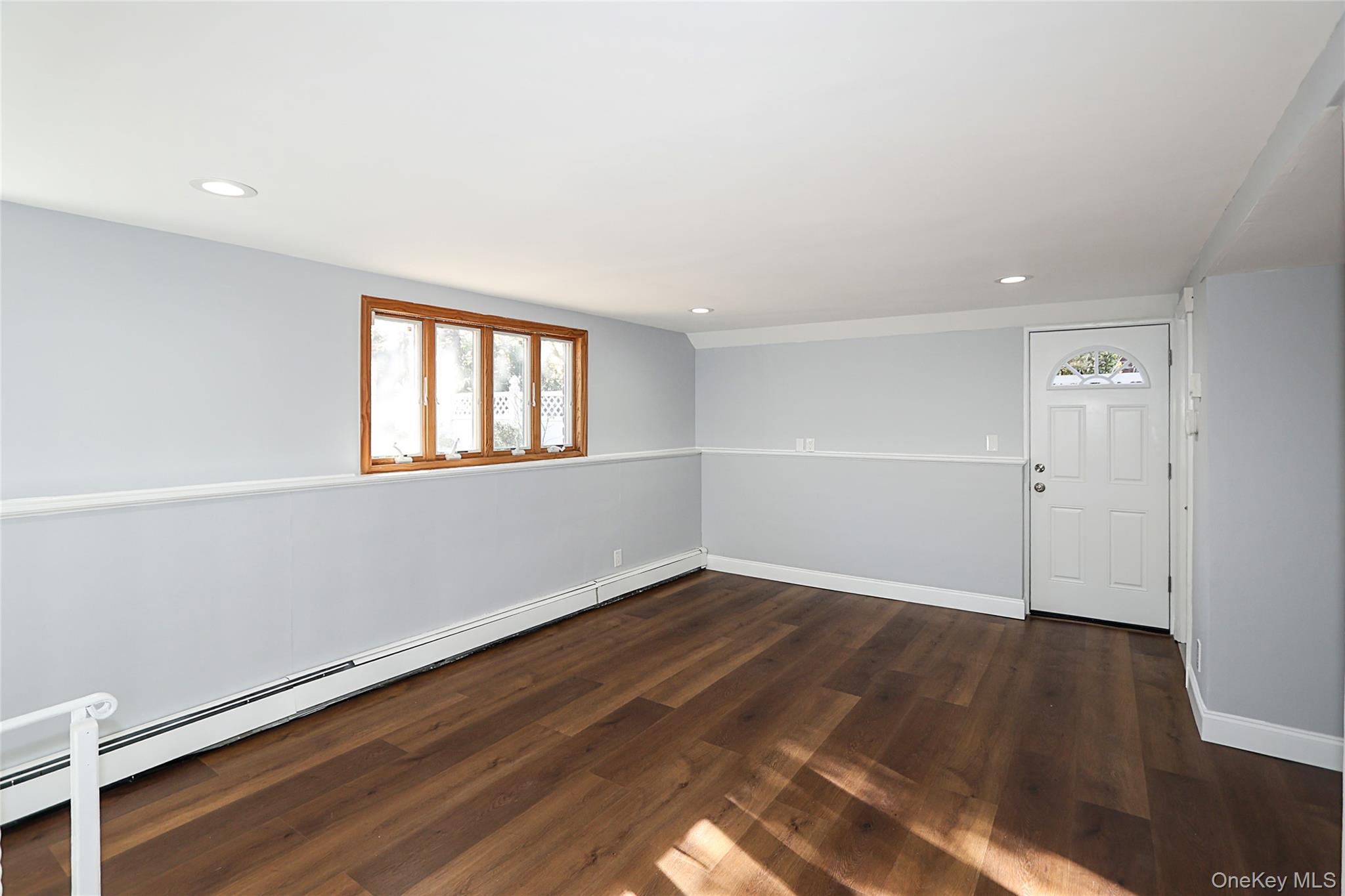 91 Birchwood Park Drive, Syosset, NY 11791