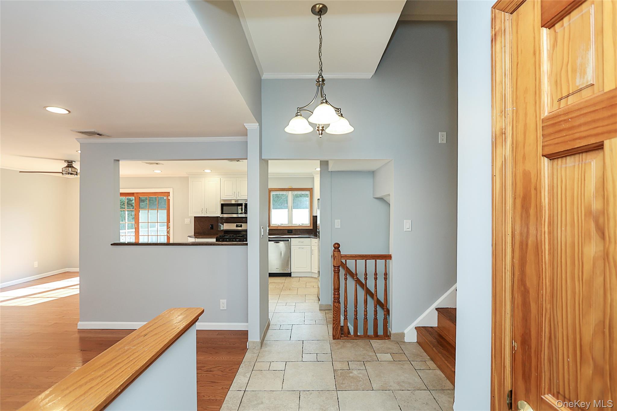 91 Birchwood Park Drive, Syosset, NY 11791