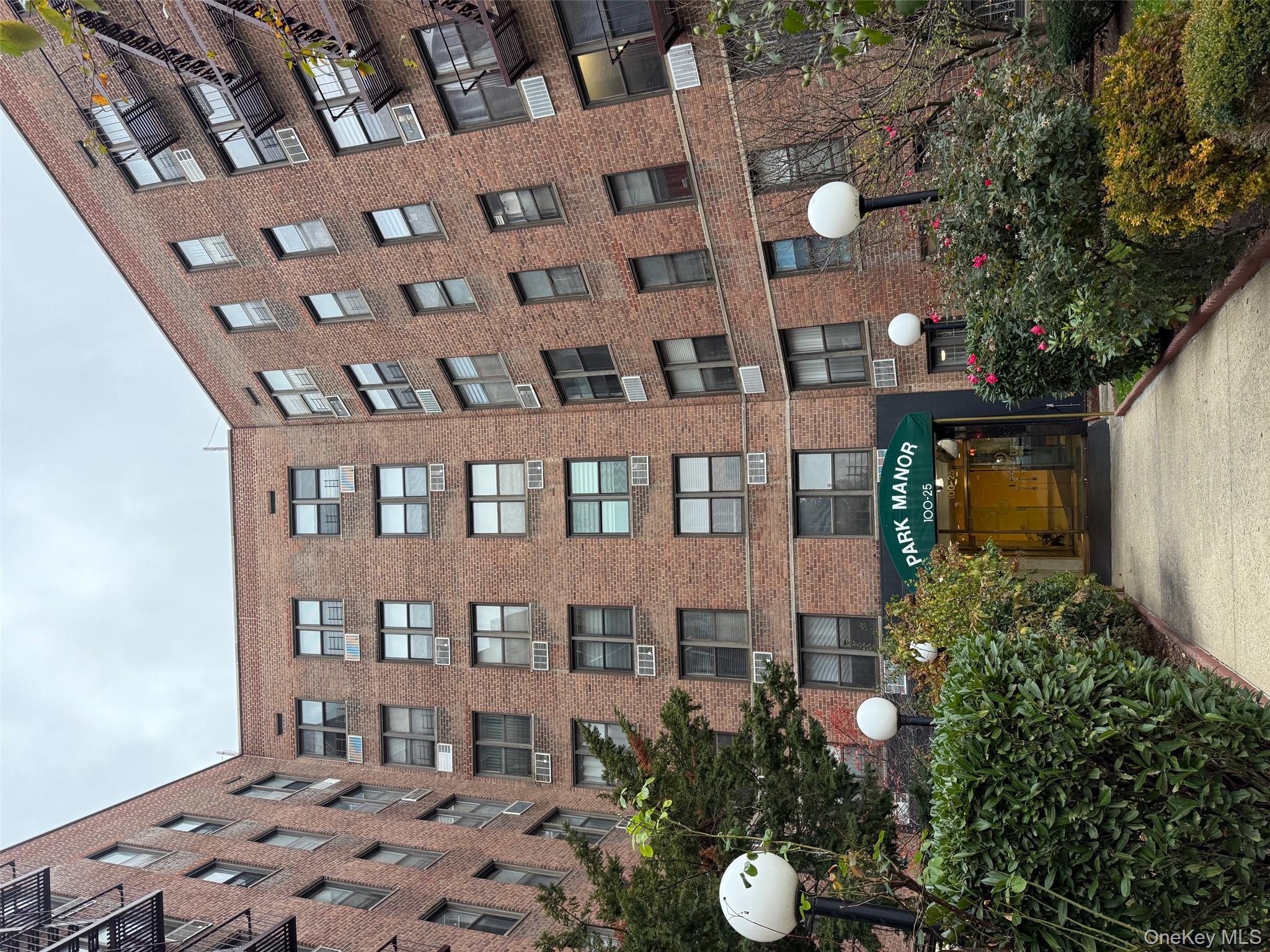 100-25 Queens Boulevard # 6EE, Forest Hills, NY 11375