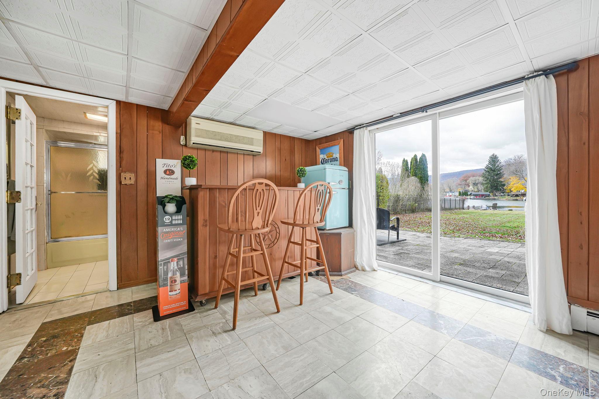 25 Teneyck Avenue, Greenwood Lake, NY 10925