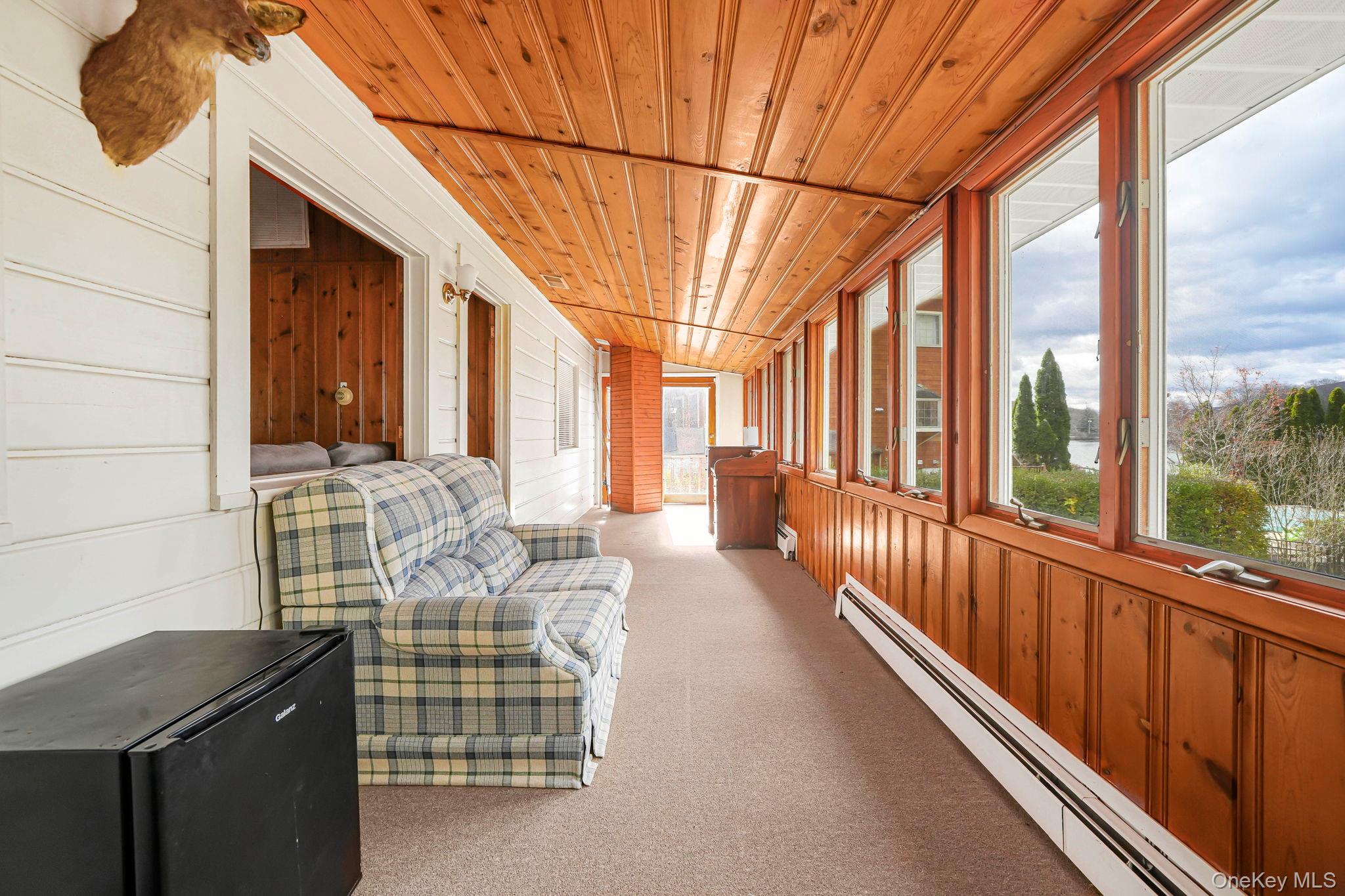 25 Teneyck Avenue, Greenwood Lake, NY 10925