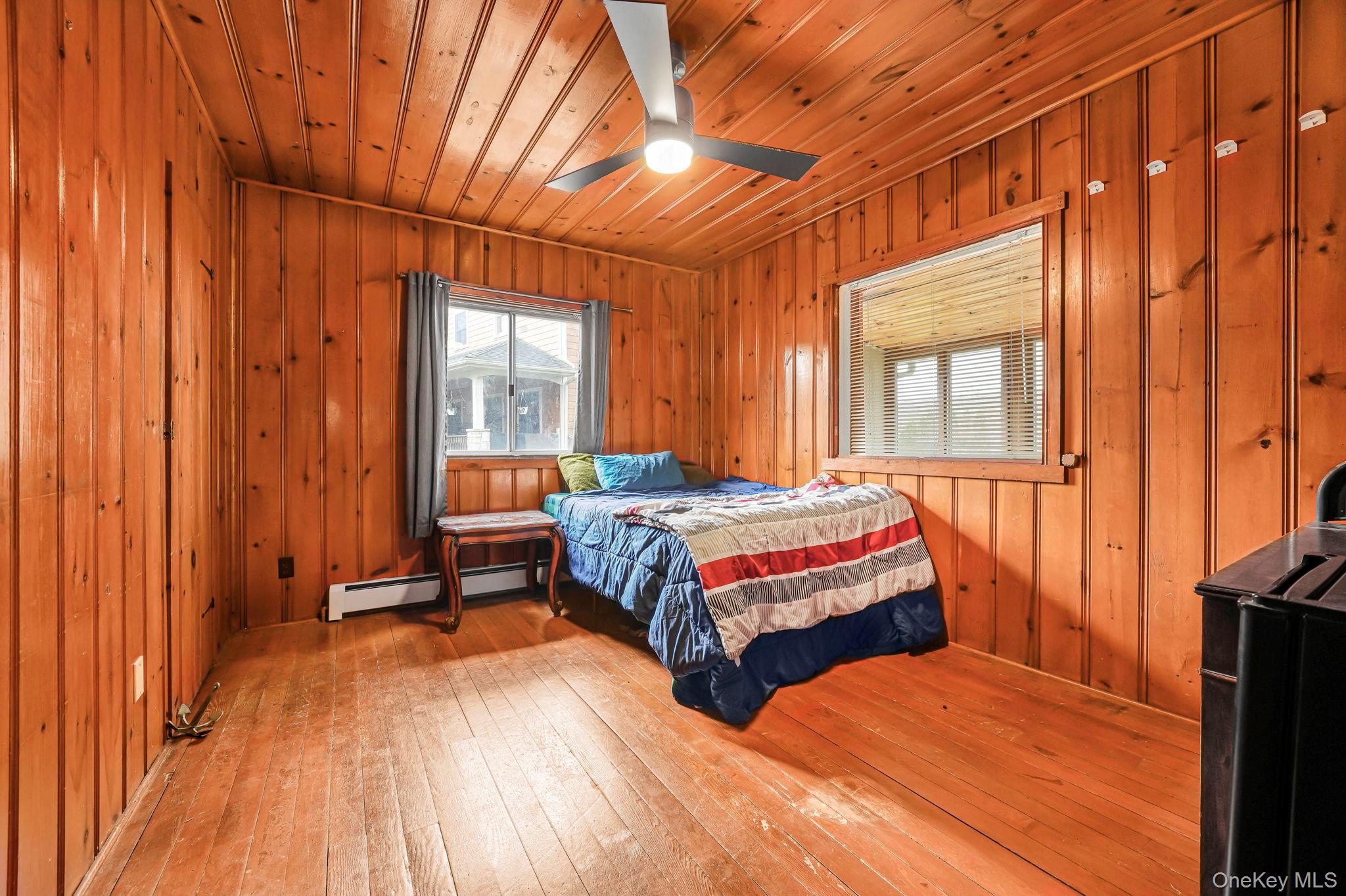 25 Teneyck Avenue, Greenwood Lake, NY 10925