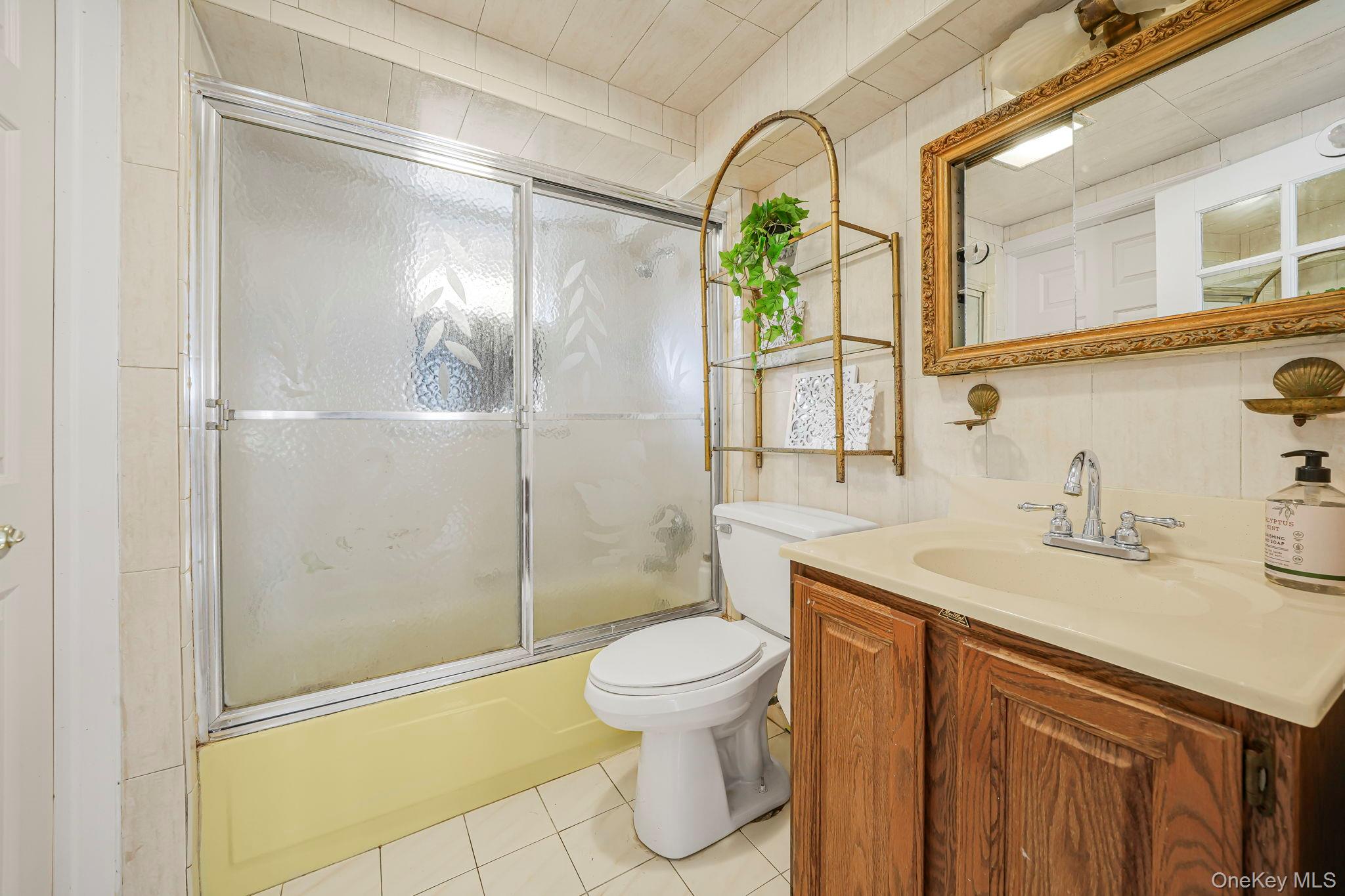 25 Teneyck Avenue, Greenwood Lake, NY 10925