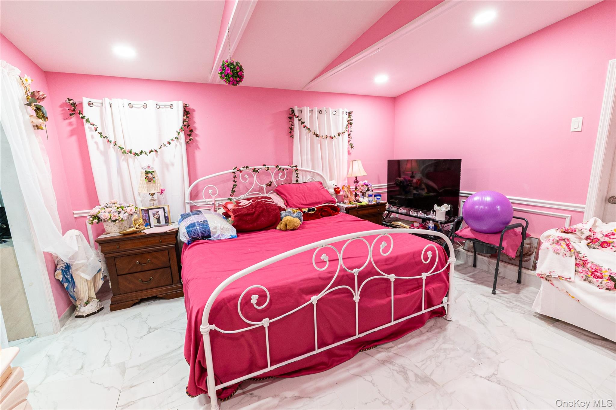 163 Orchard Road, East Patchogue, NY 11772