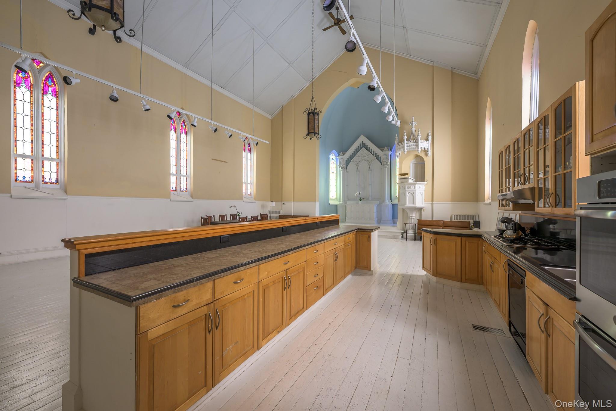 428 State Street, Hudson, NY 12534