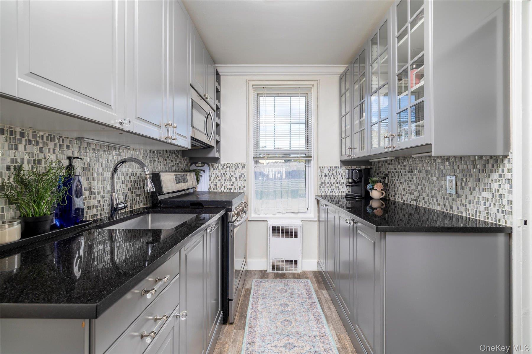 194 Smith Street # 1K, Freeport, NY 11520