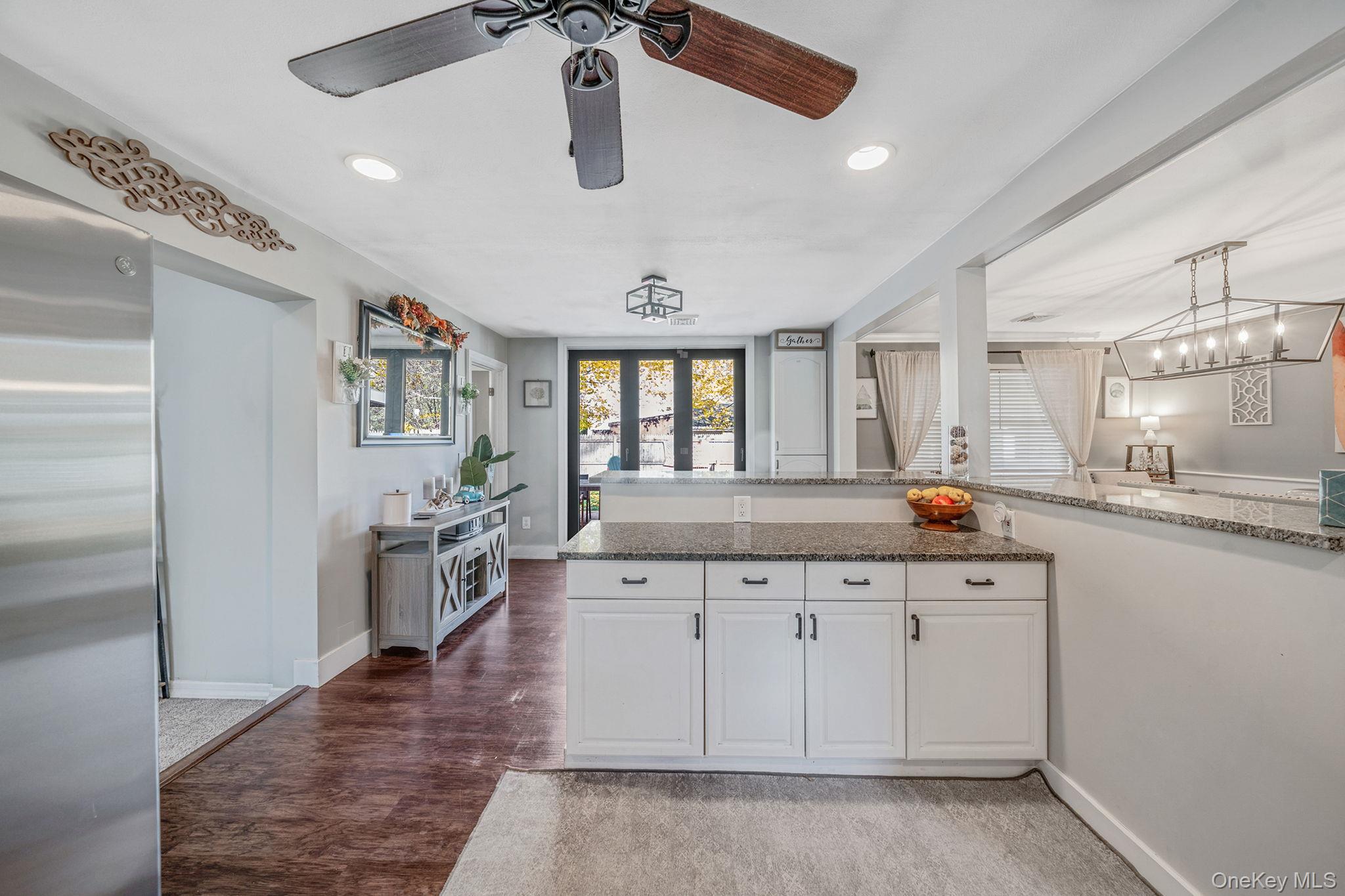 3 Vee Jay Drive, Shoreham, NY 11786