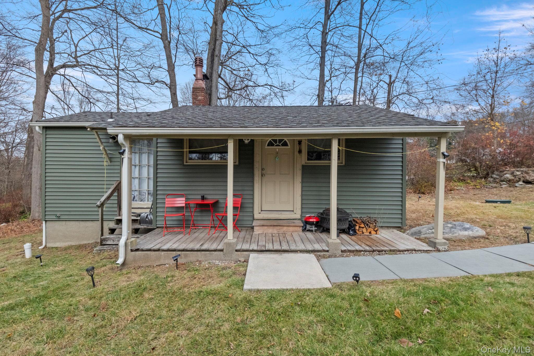 18 Lakeview Road, Carmel, NY 10512