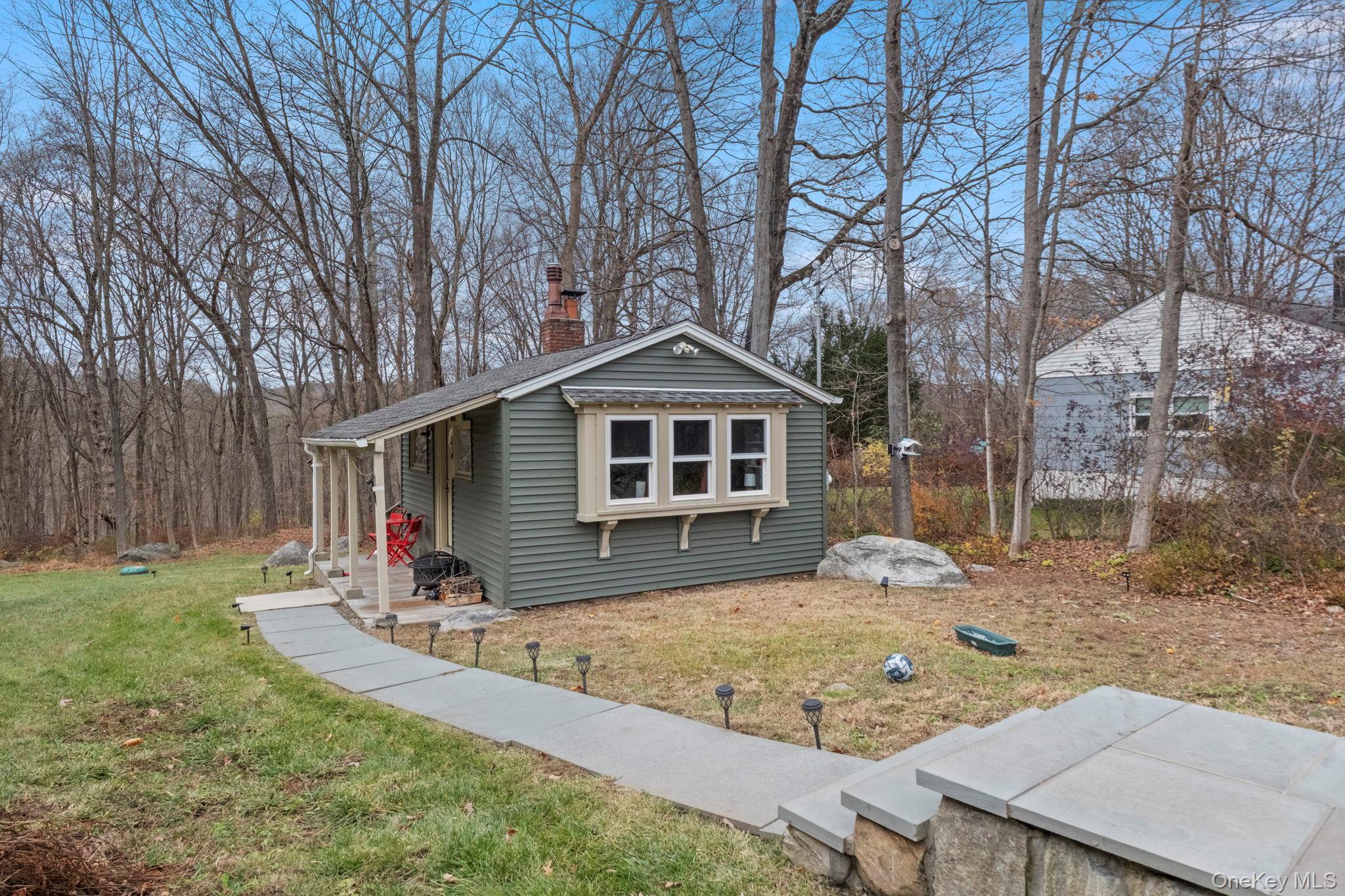 18 Lakeview Road, Carmel, NY 10512