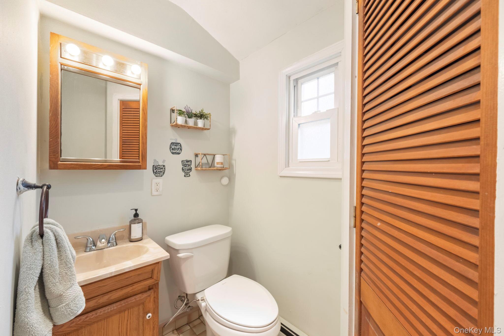 18 Lakeview Road, Carmel, NY 10512