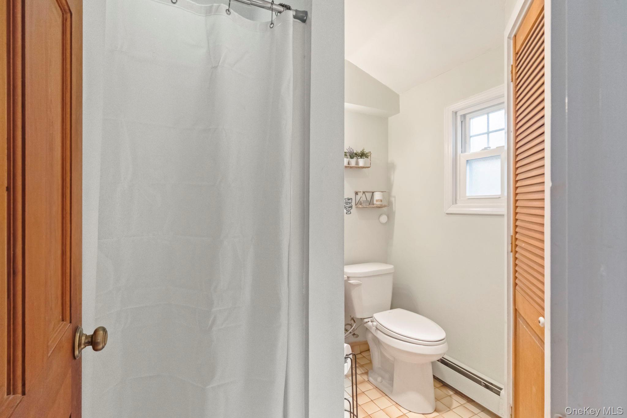 18 Lakeview Road, Carmel, NY 10512