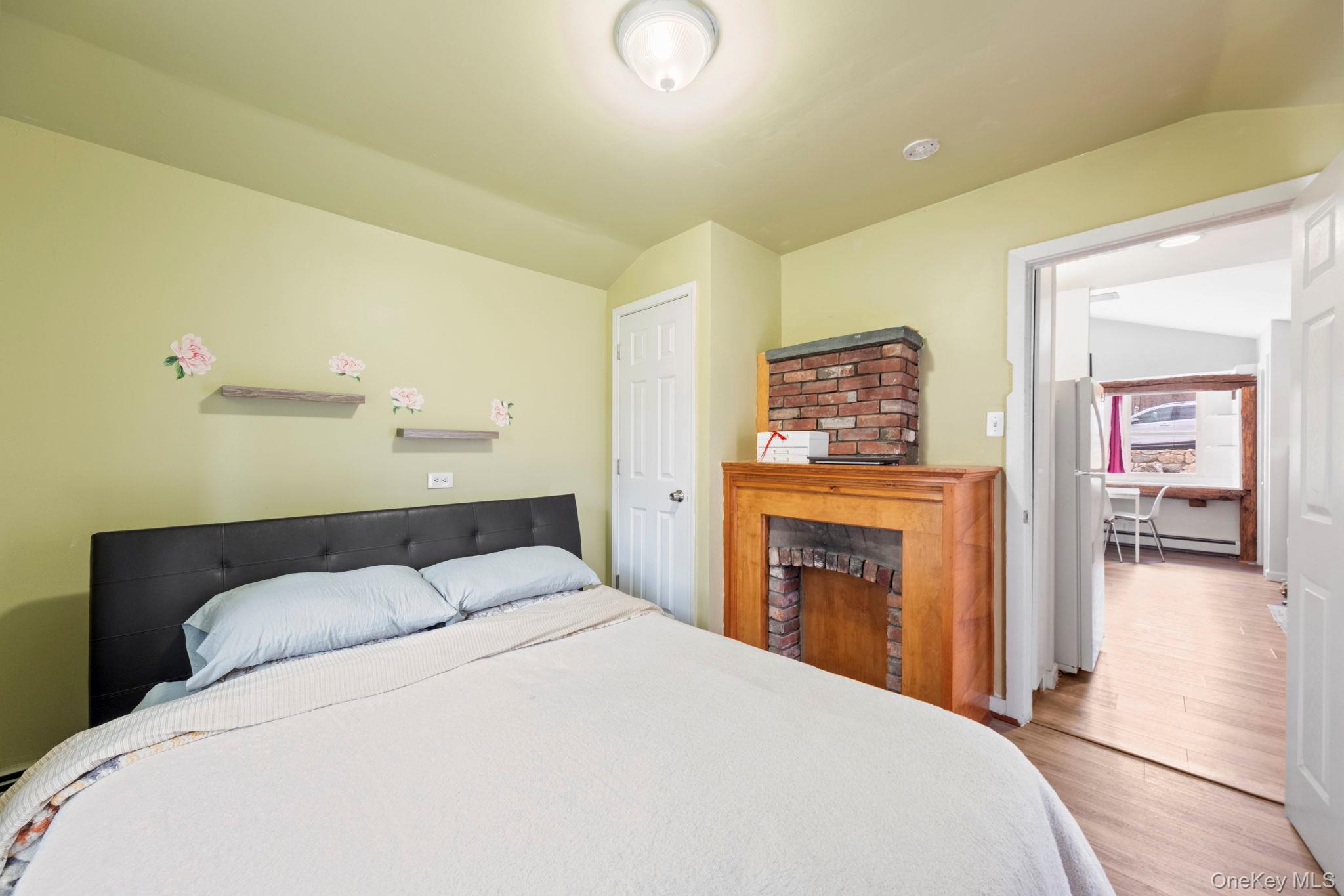 18 Lakeview Road, Carmel, NY 10512