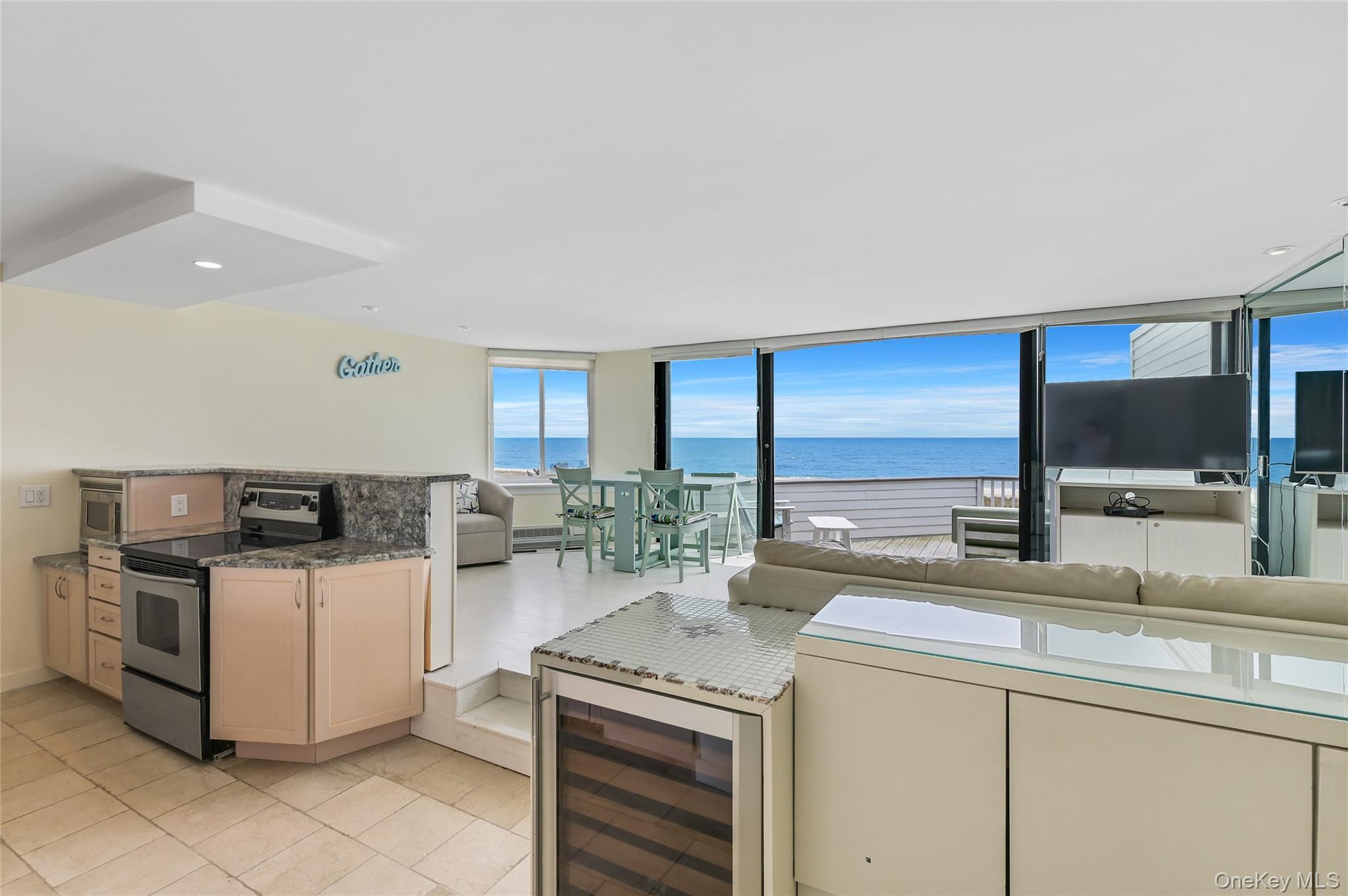 265 Dune Road # 68, Westhampton Beach, NY 11978