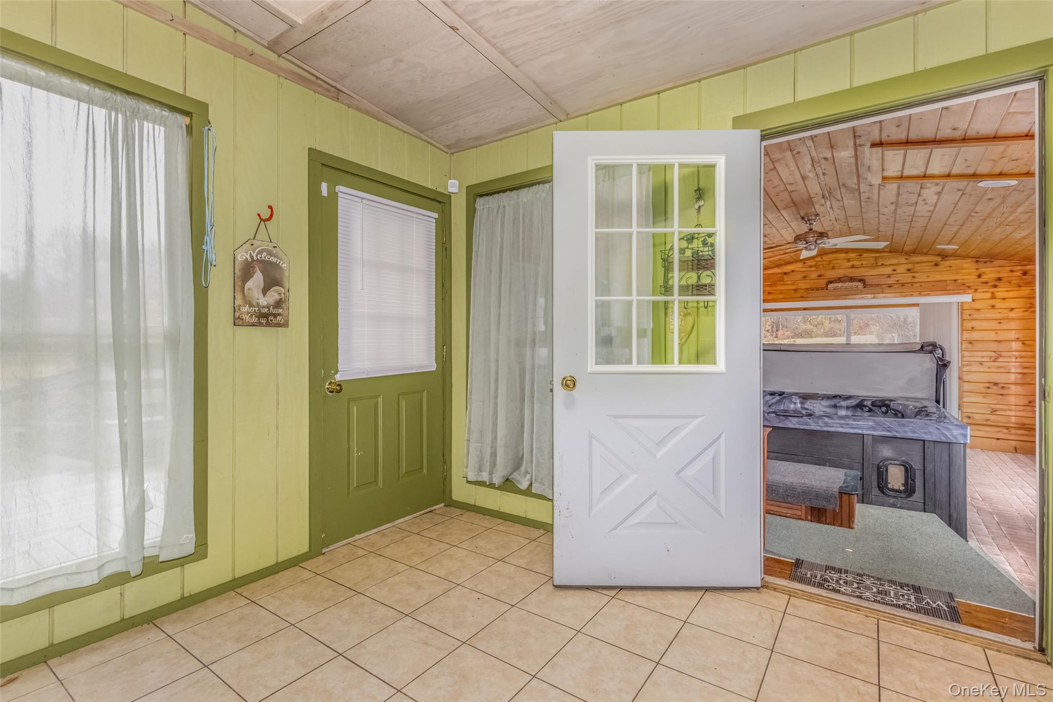 1896 Route 44 55, Modena, NY 12548