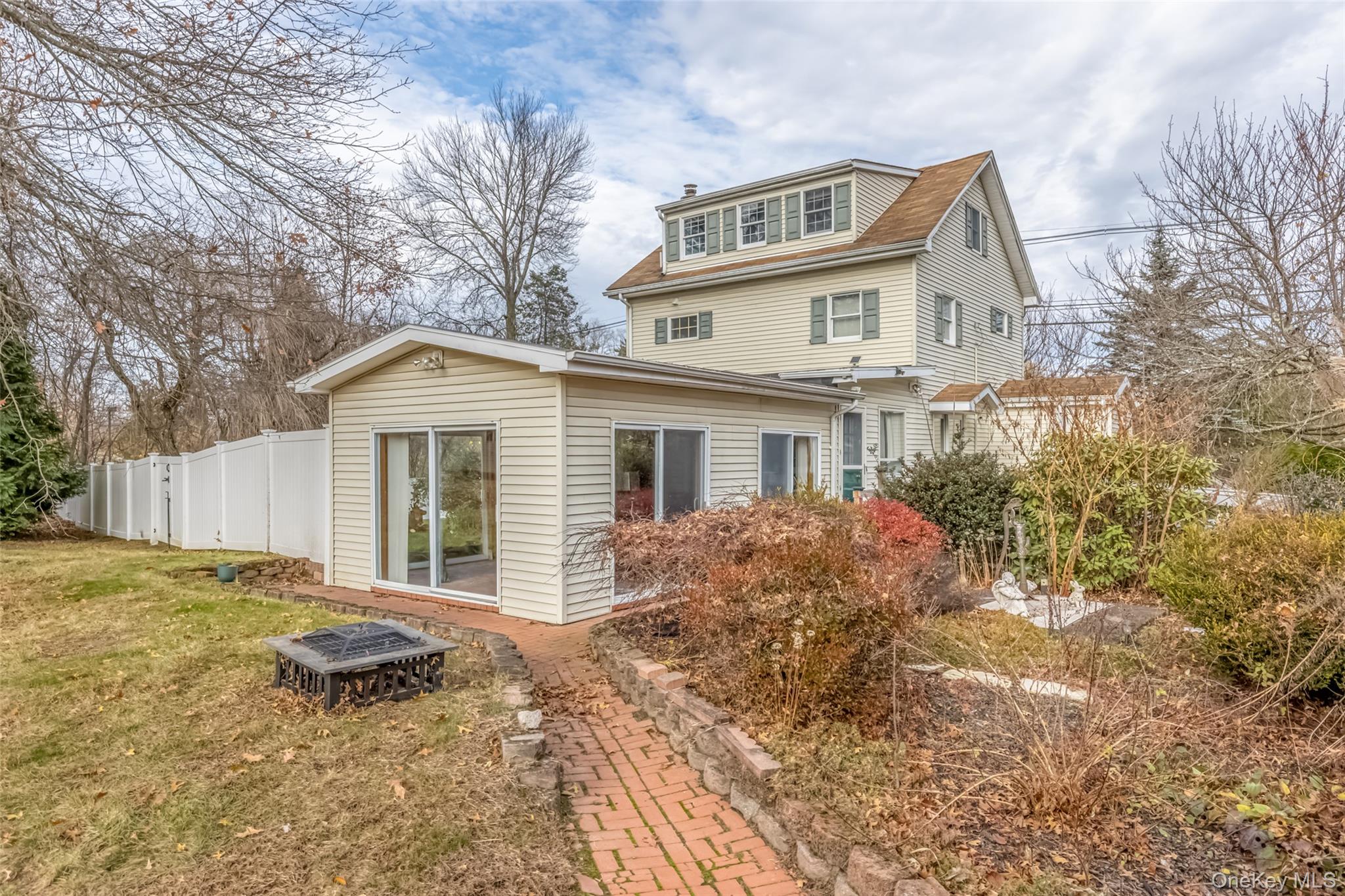 1896 Route 44 55, Modena, NY 12548